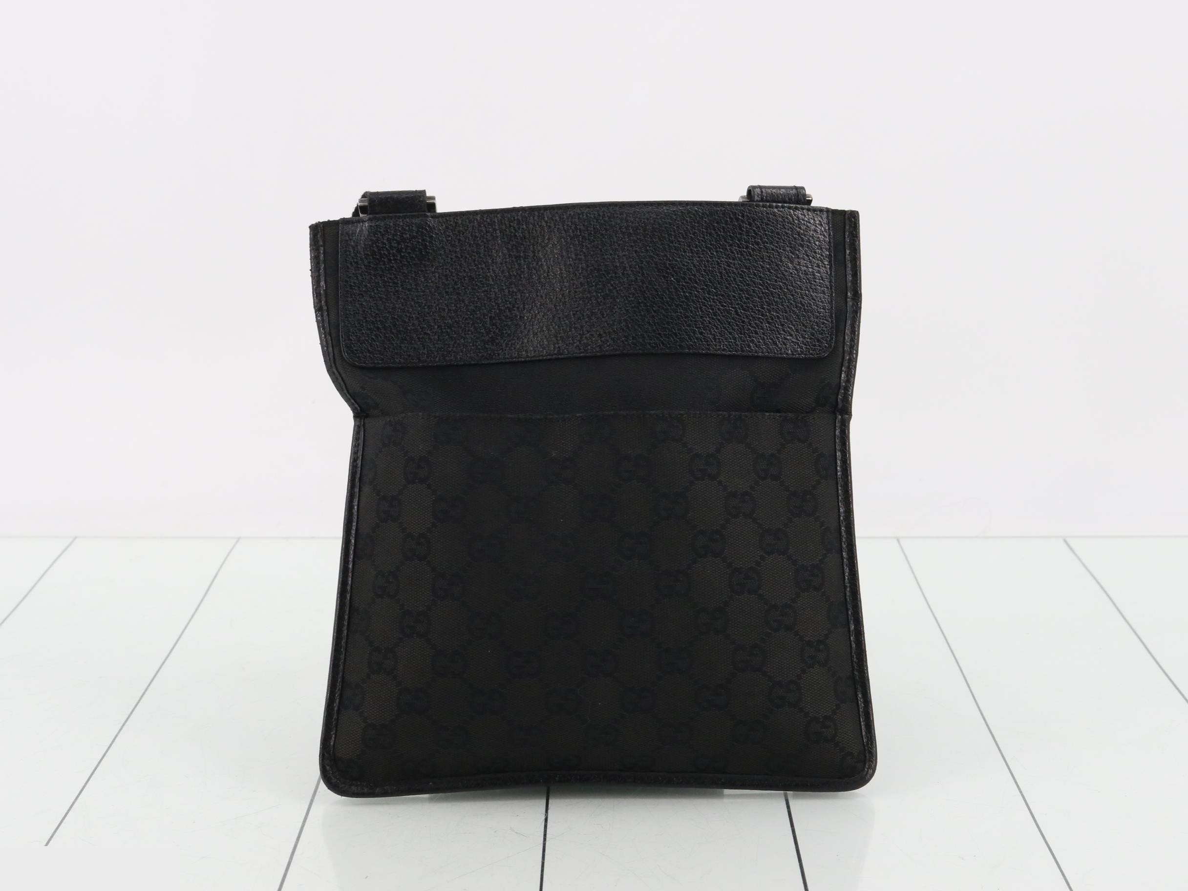 GG Canvas (Bag) - Shoulder Bag — view 2