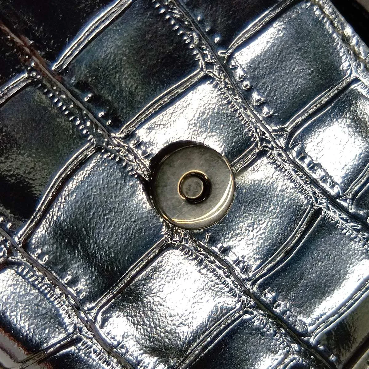 Hourglass XS 592833 Crocodile Embossed 2-Way Handbag Silver 592933. — view 11