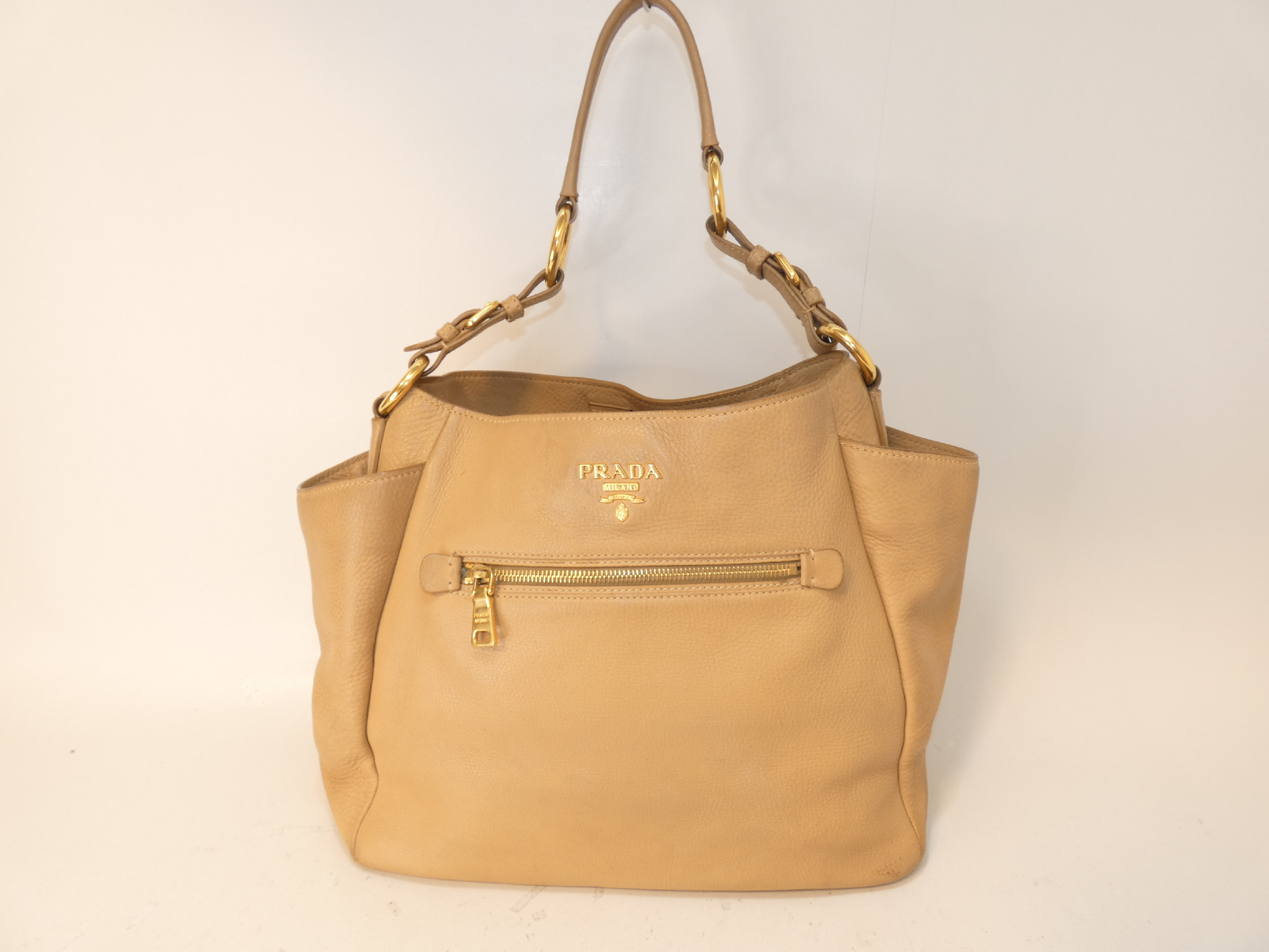 Vitello Beige One-Hand One-Shoulder Shoulder Bag