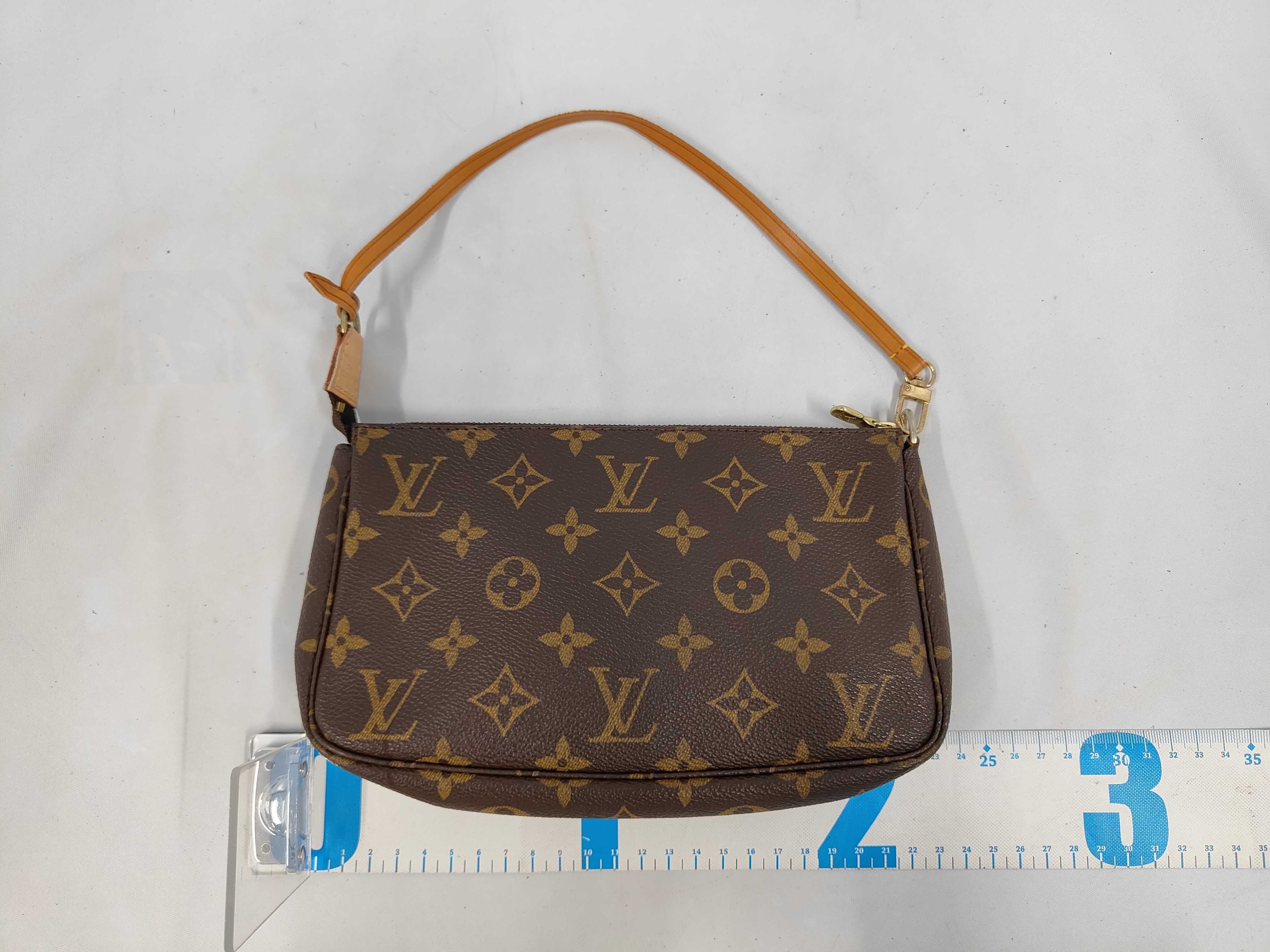Monogram Accessoires AR0999 Handbag — view 2