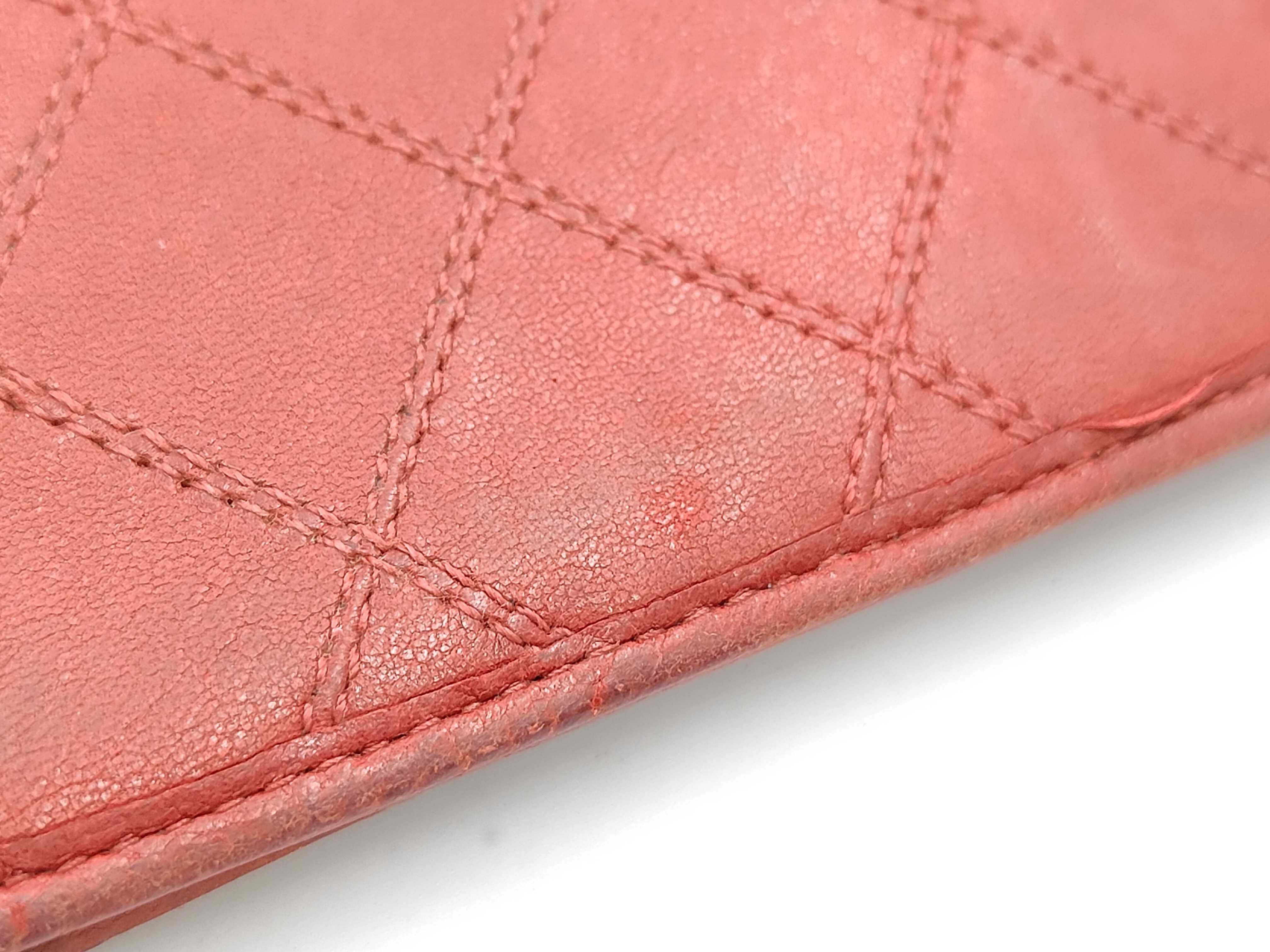 bi-fold wallet — view 11