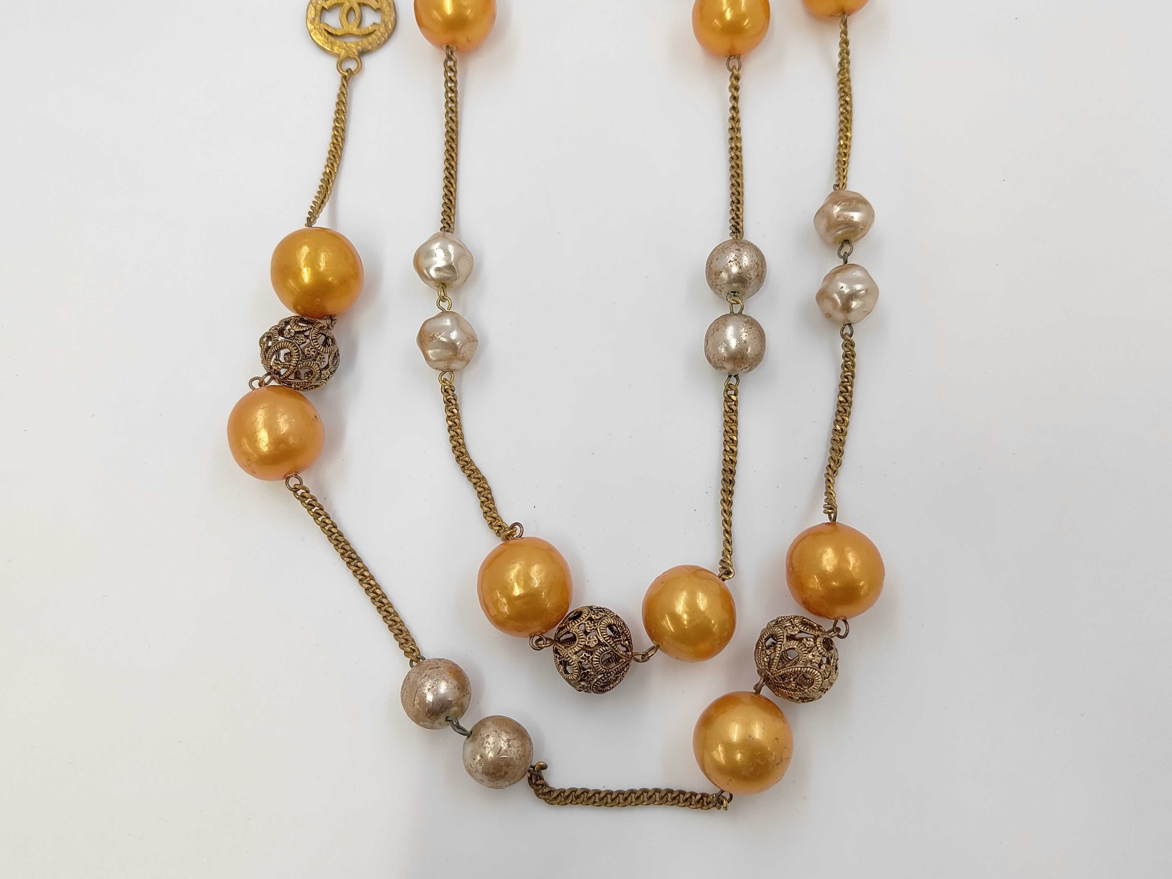 necklace — view 2