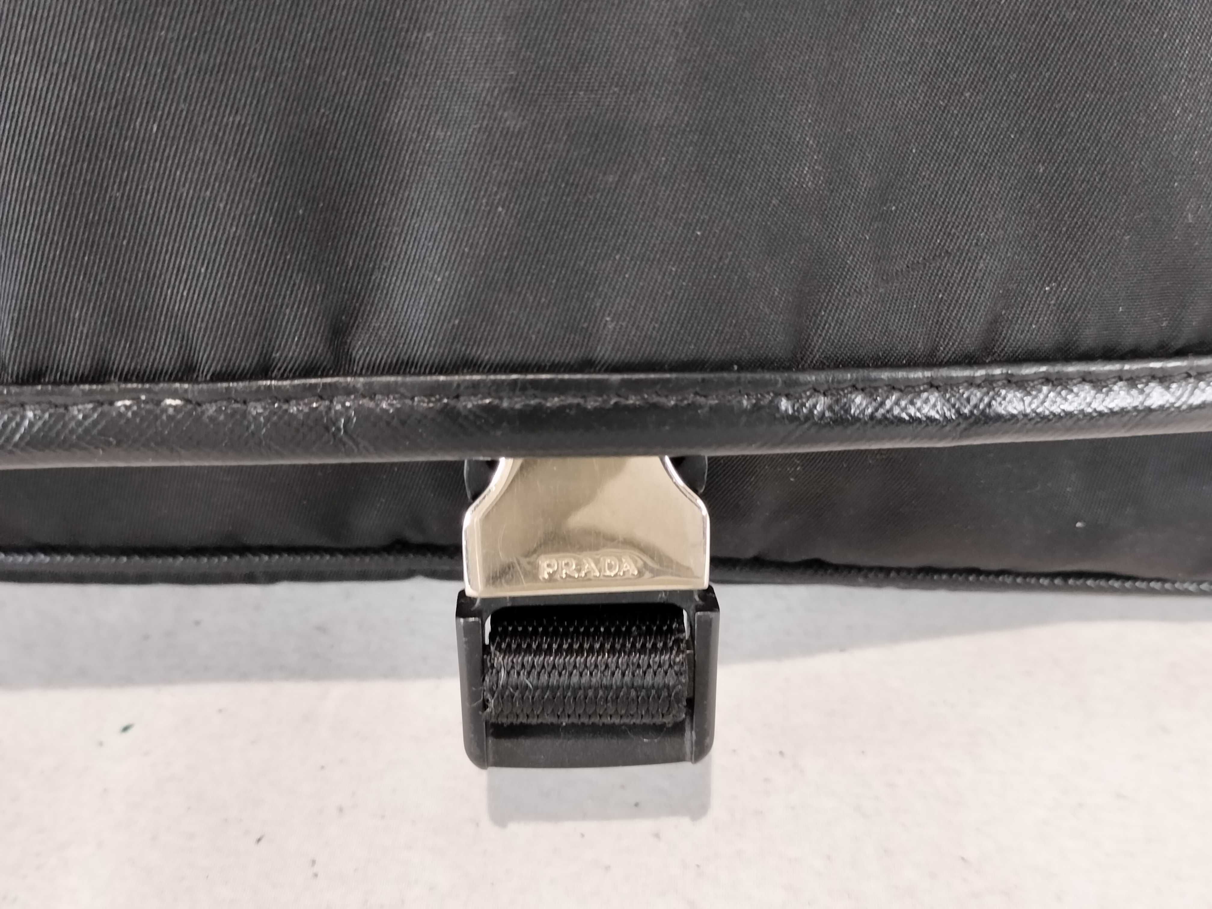 Nylon Messenger Bag Shoulder Bag — view 2