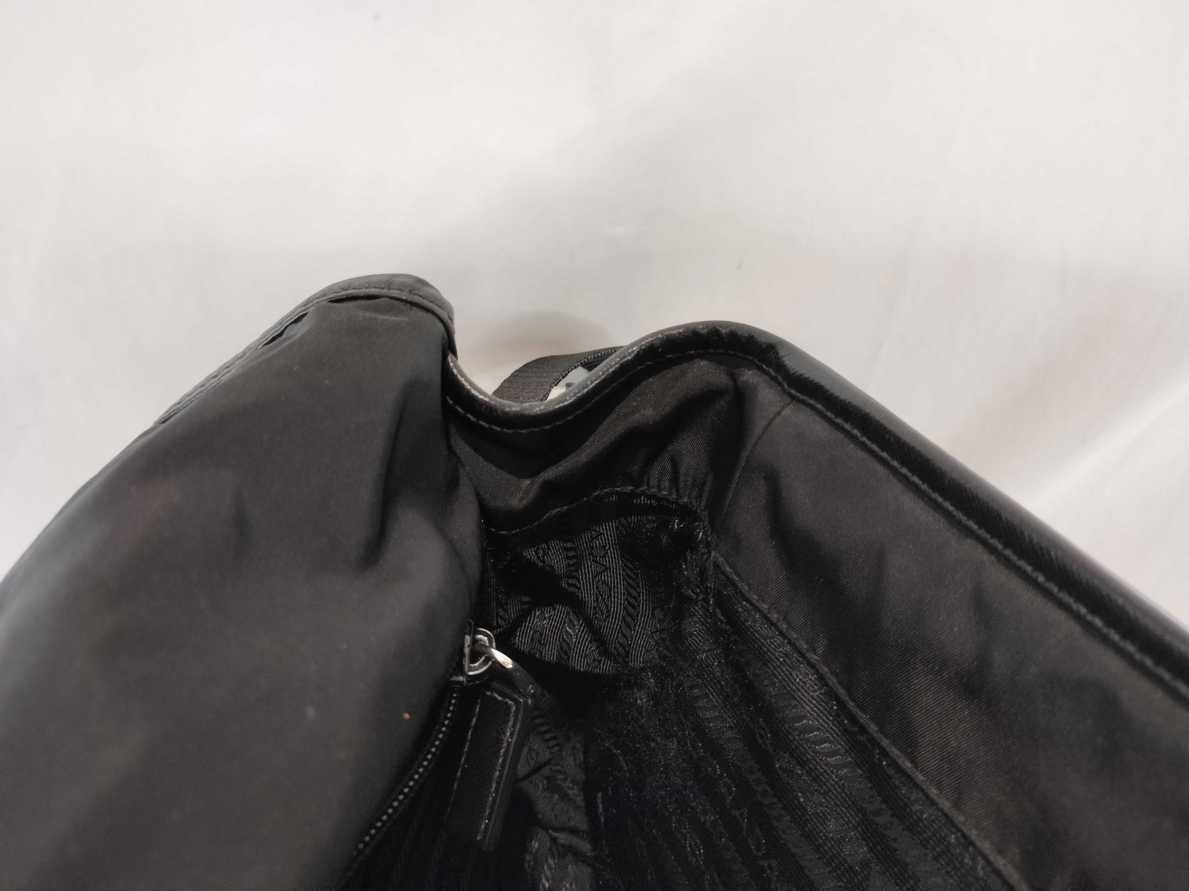 Nylon Messenger Bag Shoulder Bag — view 13