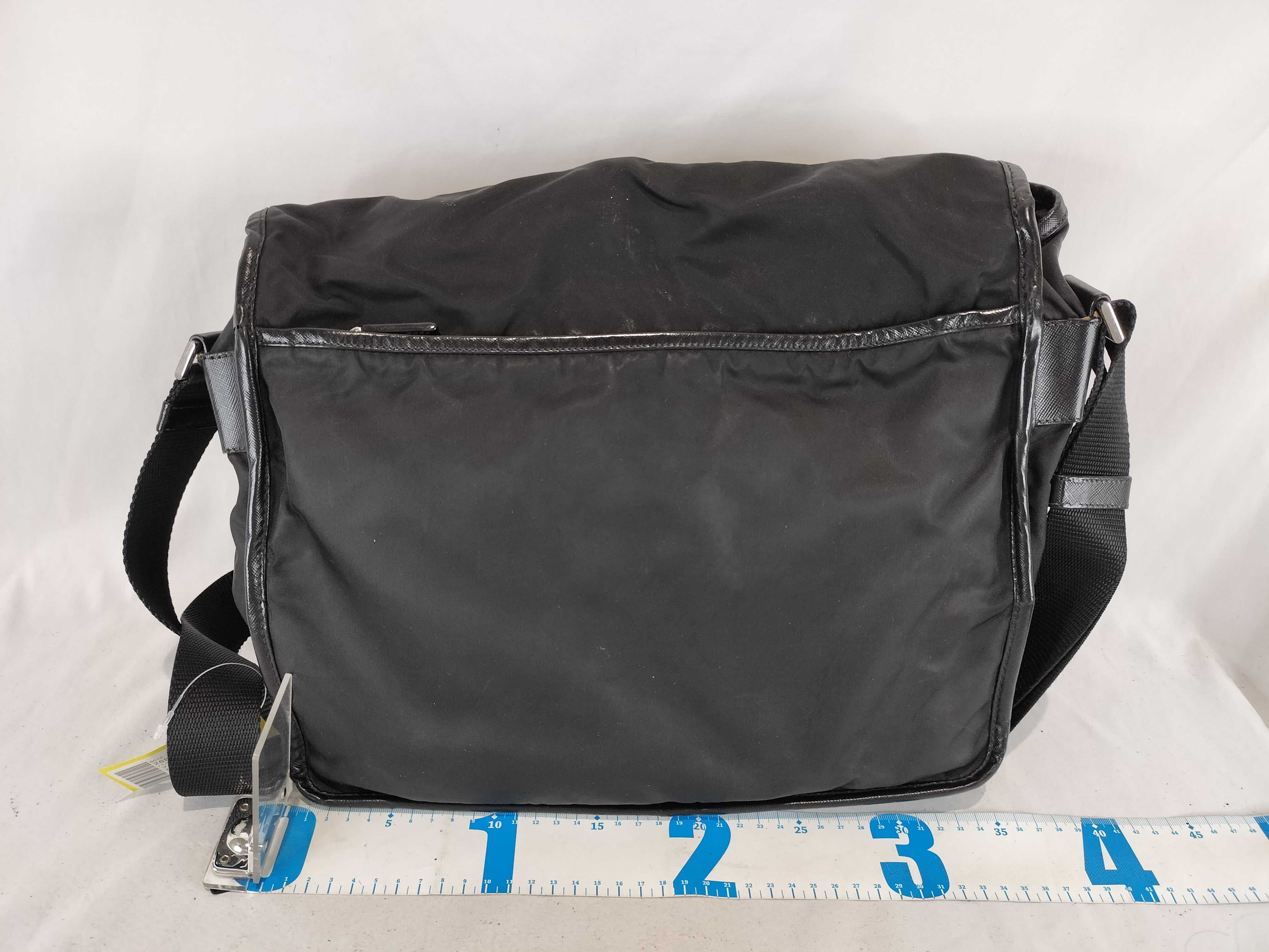 Nylon Messenger Bag Shoulder Bag — view 3