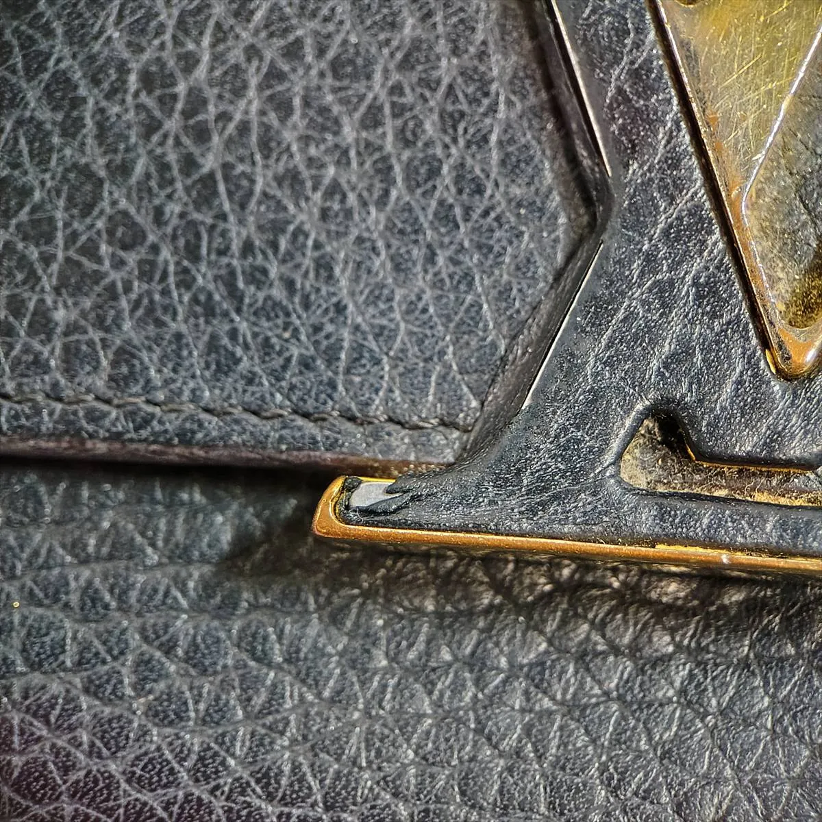 Taurillon Portefeuille Capucines M61248 MI4116 Noir Long Wallet — view 12
