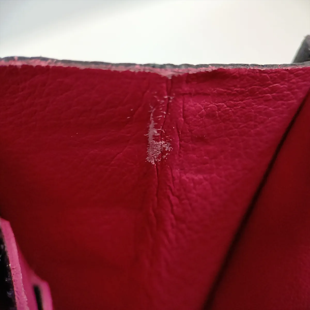 Taurillon Portefeuille Capucines M61248 MI4116 Noir Long Wallet — view 13