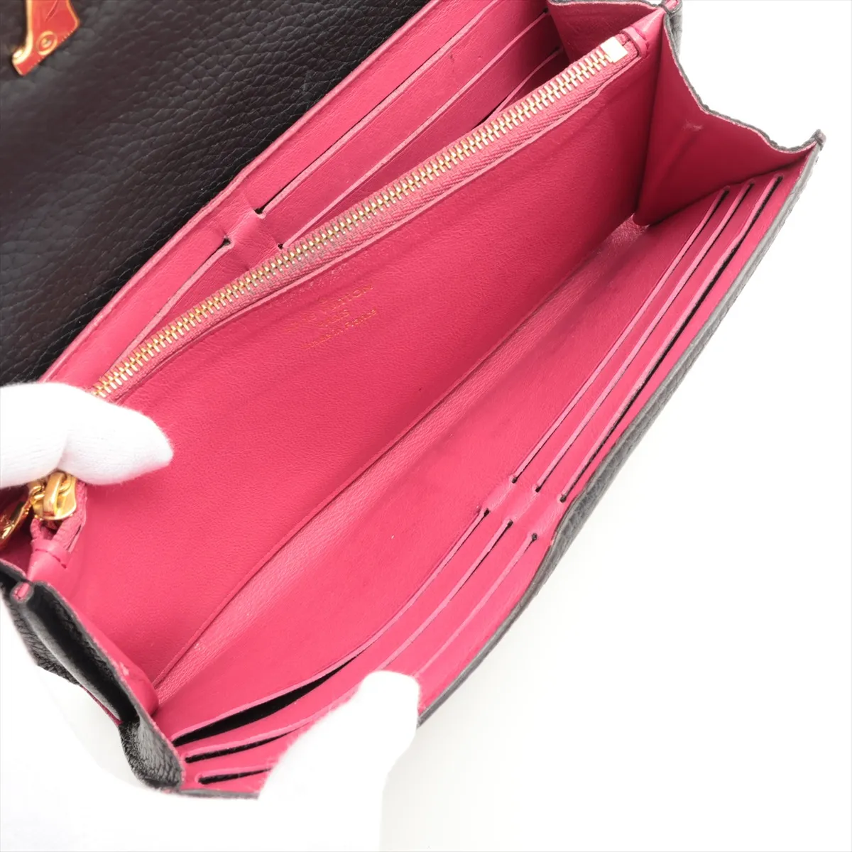 Taurillon Portefeuille Capucines M61248 MI4116 Noir Long Wallet — view 6