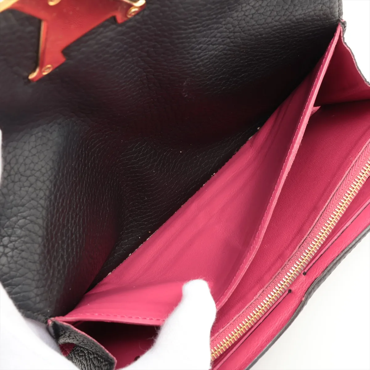 Taurillon Portefeuille Capucines M61248 MI4116 Noir Long Wallet — view 7