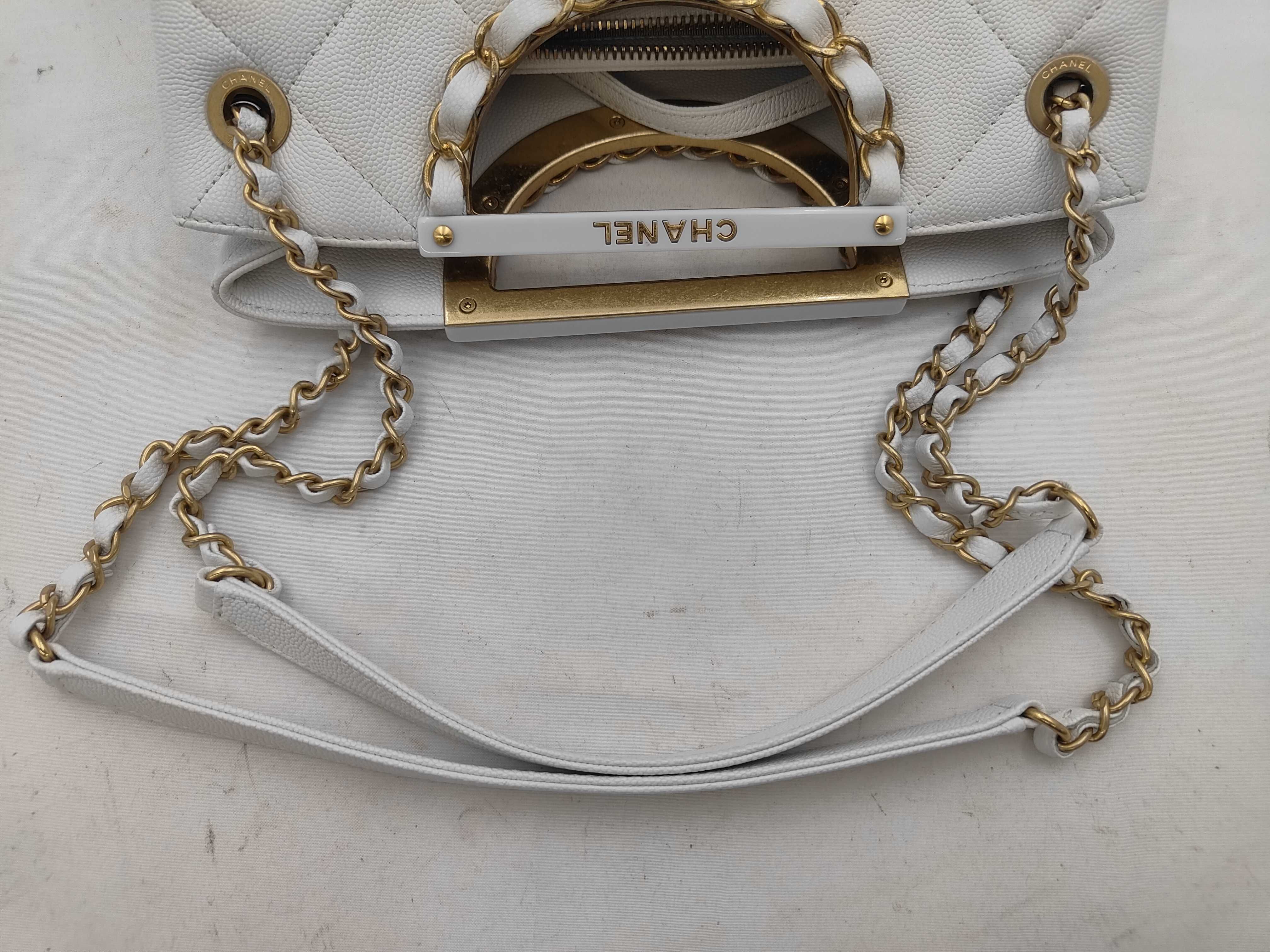 Matelassé Chain Handbag, Caviar Leather, White Bag — view 3