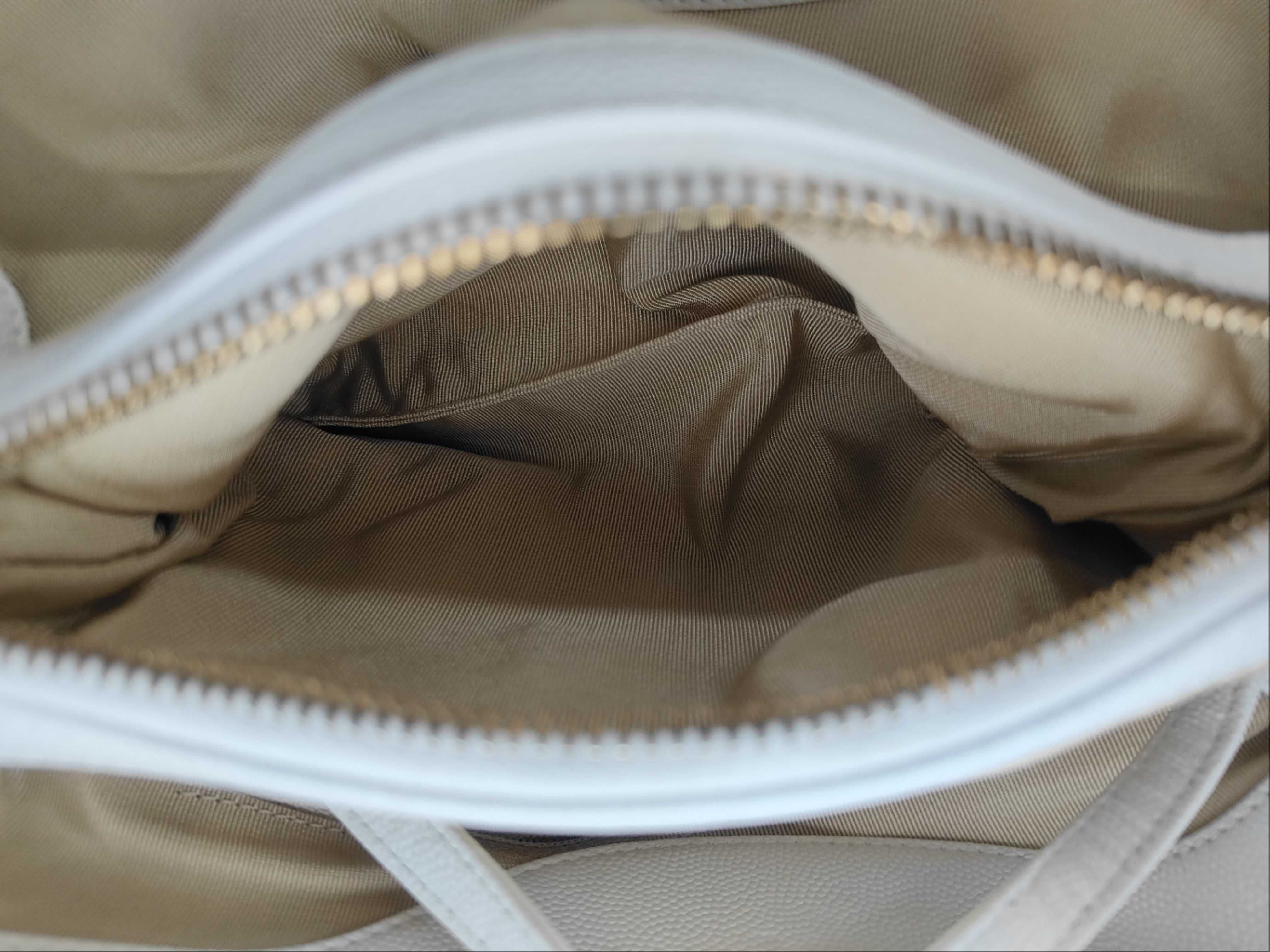 Matelassé Chain Handbag, Caviar Leather, White Bag — view 9