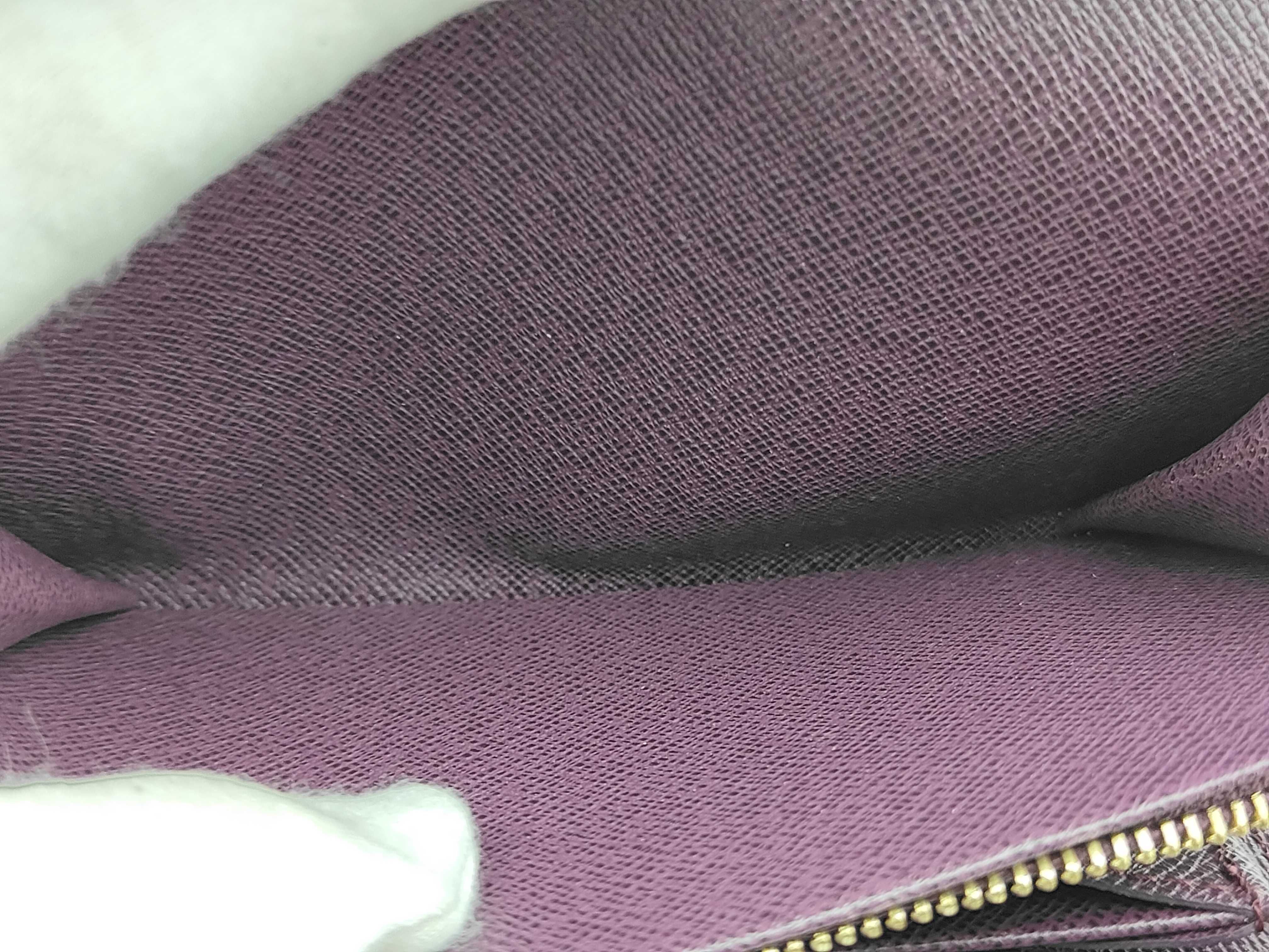 wallet — view 7