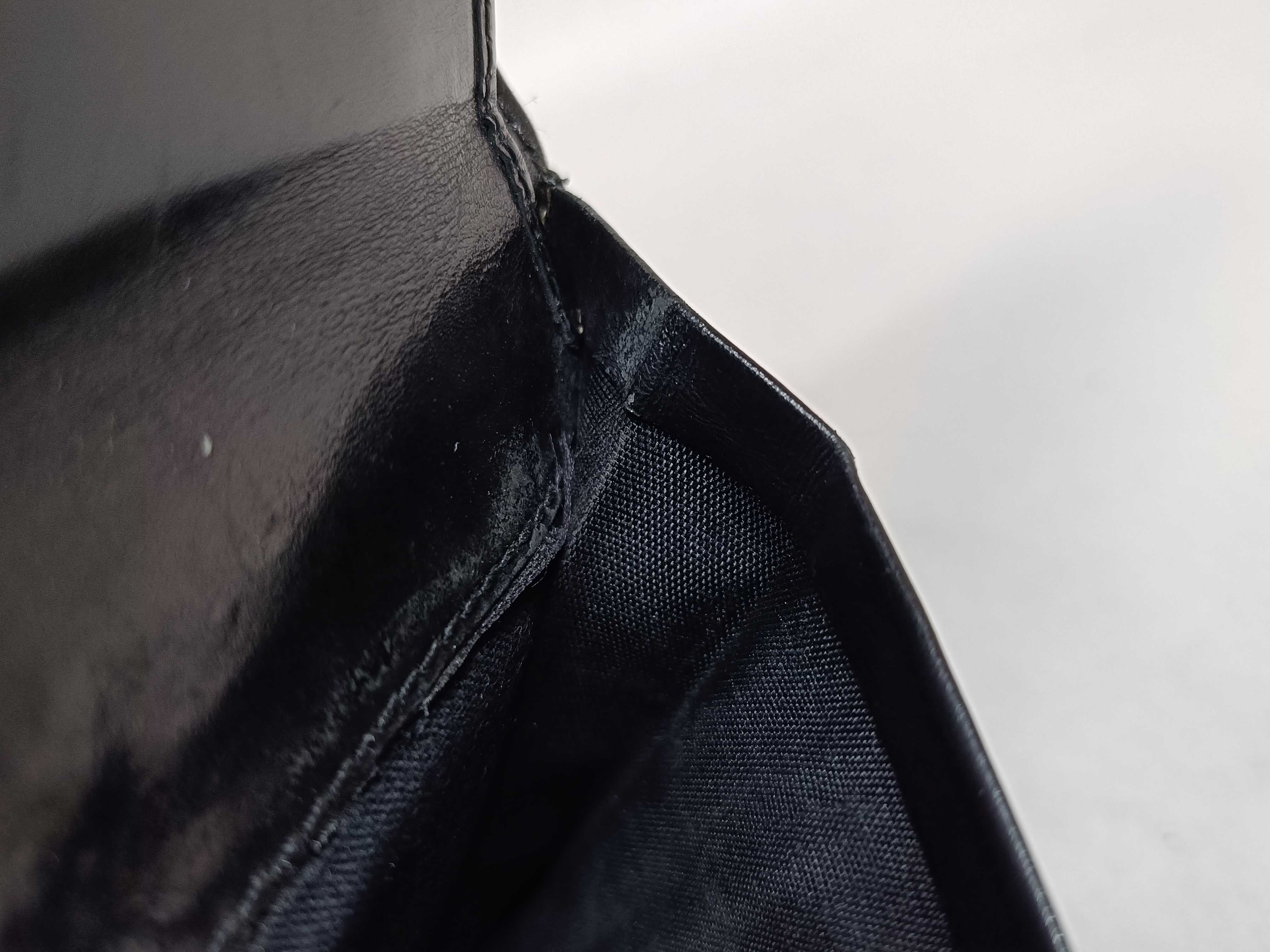 tri-fold wallet — view 11