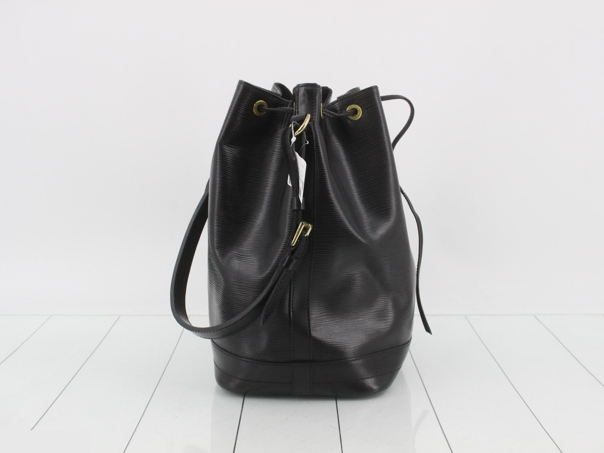 Noé Noir Epi Shoulder Bag 356 — view 4