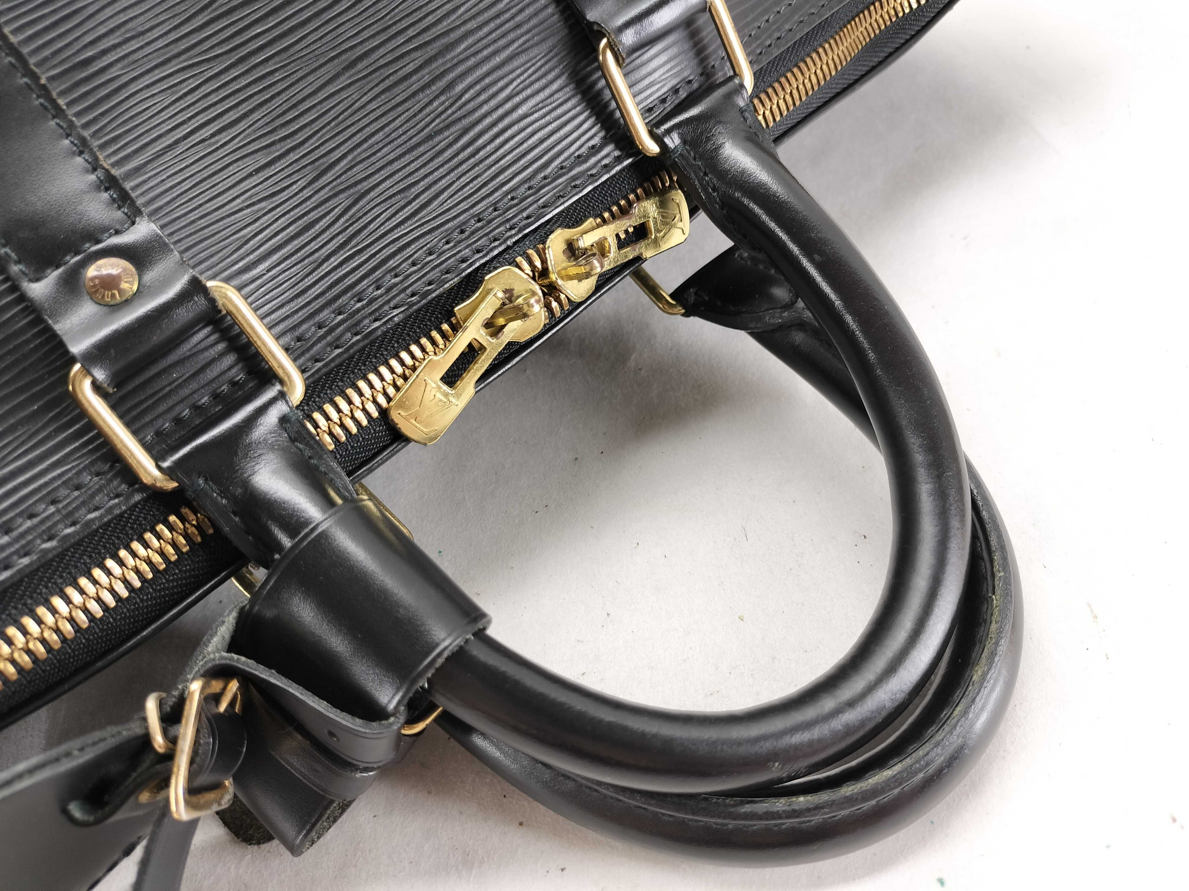 Epi Leather Keepall 45 M59152 Epi Noir SP0976 Boston Bag — view 3