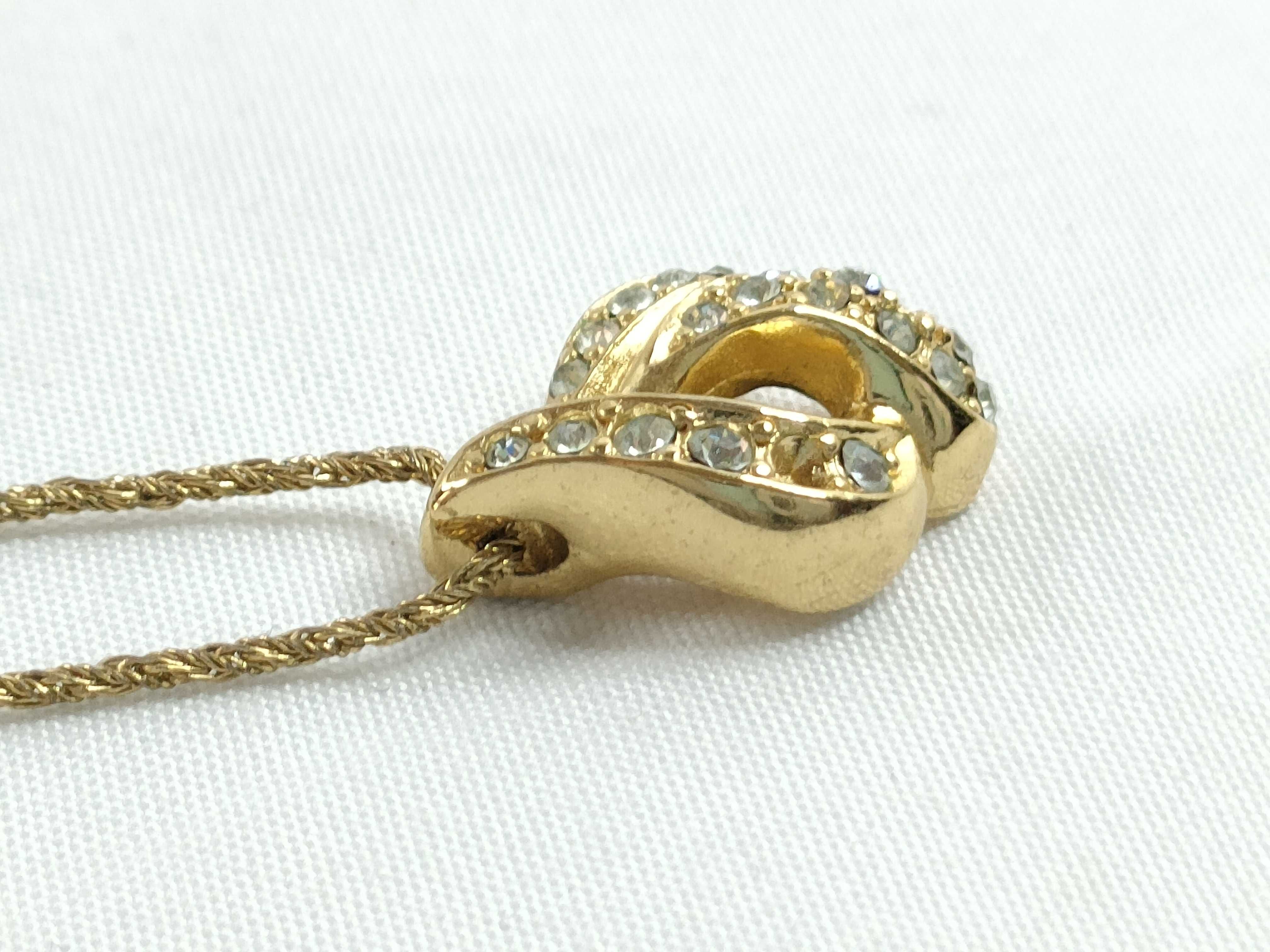 necklace — view 4