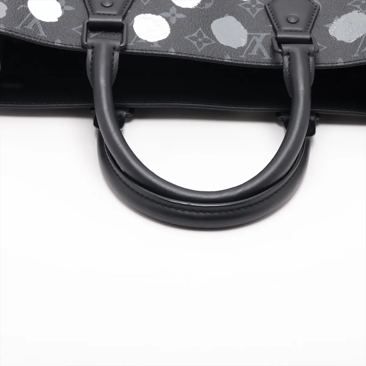 x Yayoi Kusama Monogram Eclipse Sac Plat M46404 Black — view 5