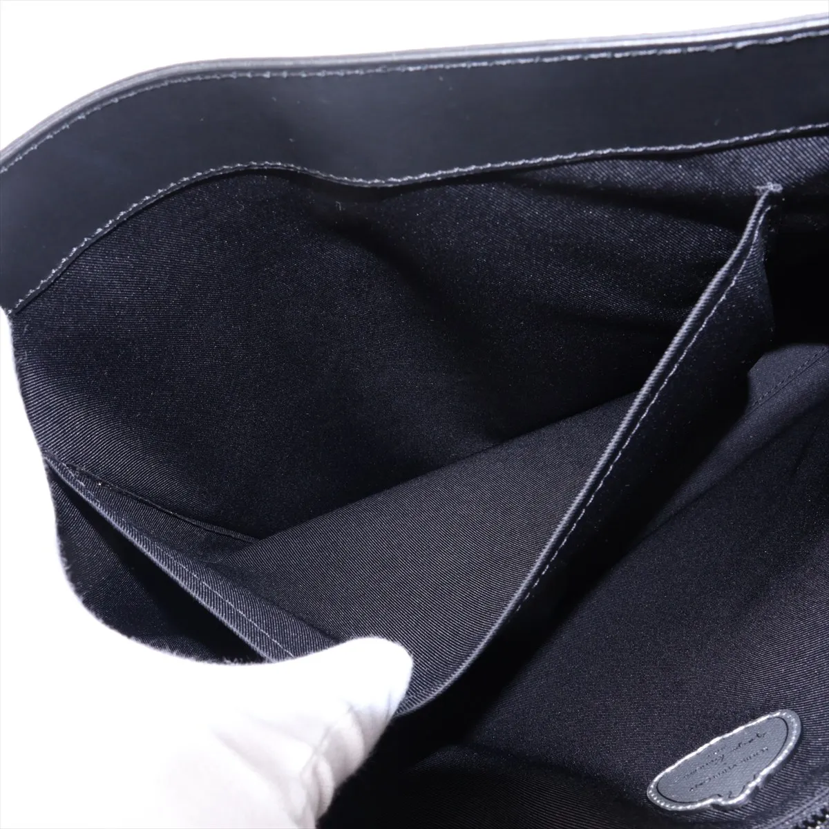 x Yayoi Kusama Monogram Eclipse Sac Plat M46404 Black — view 9