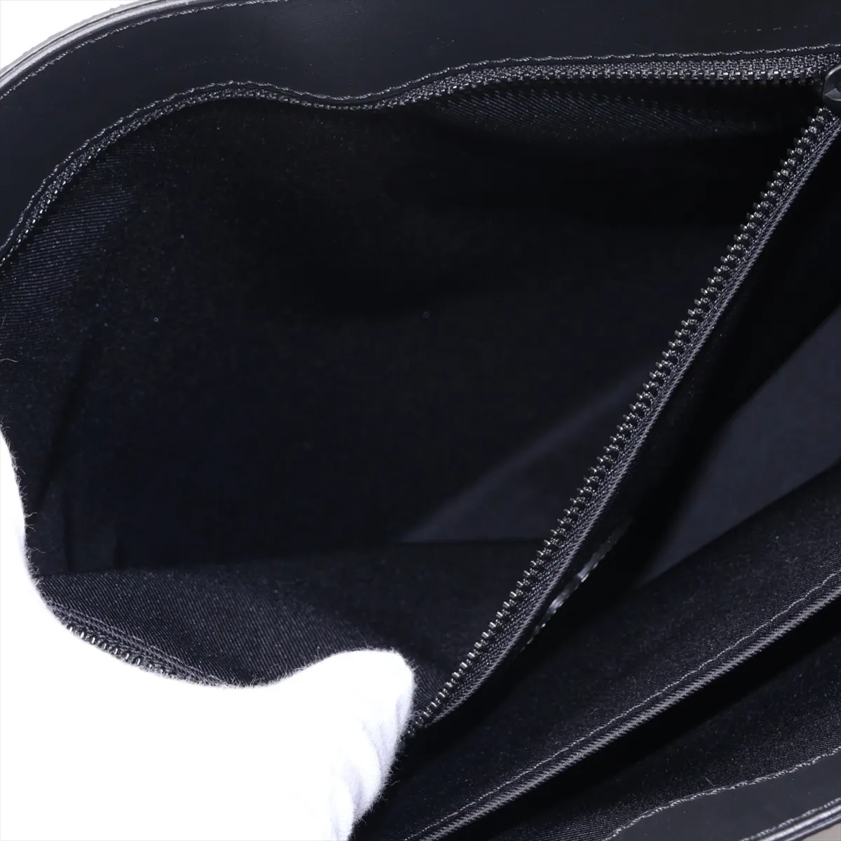x Yayoi Kusama Monogram Eclipse Sac Plat M46404 Black — view 10