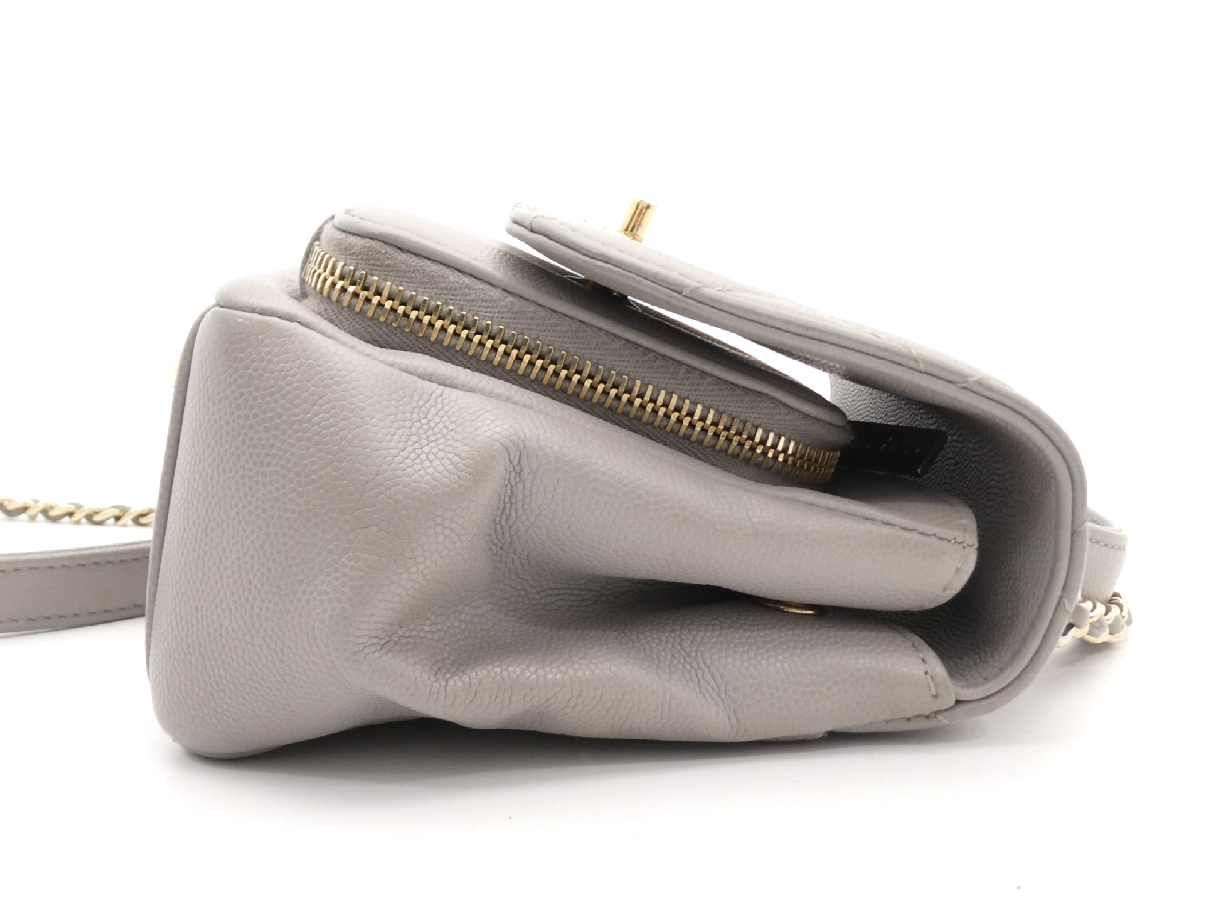 Matelassé Caviar Skin Coco Mark Turnlock Chain 2-Way Handbag — view 4