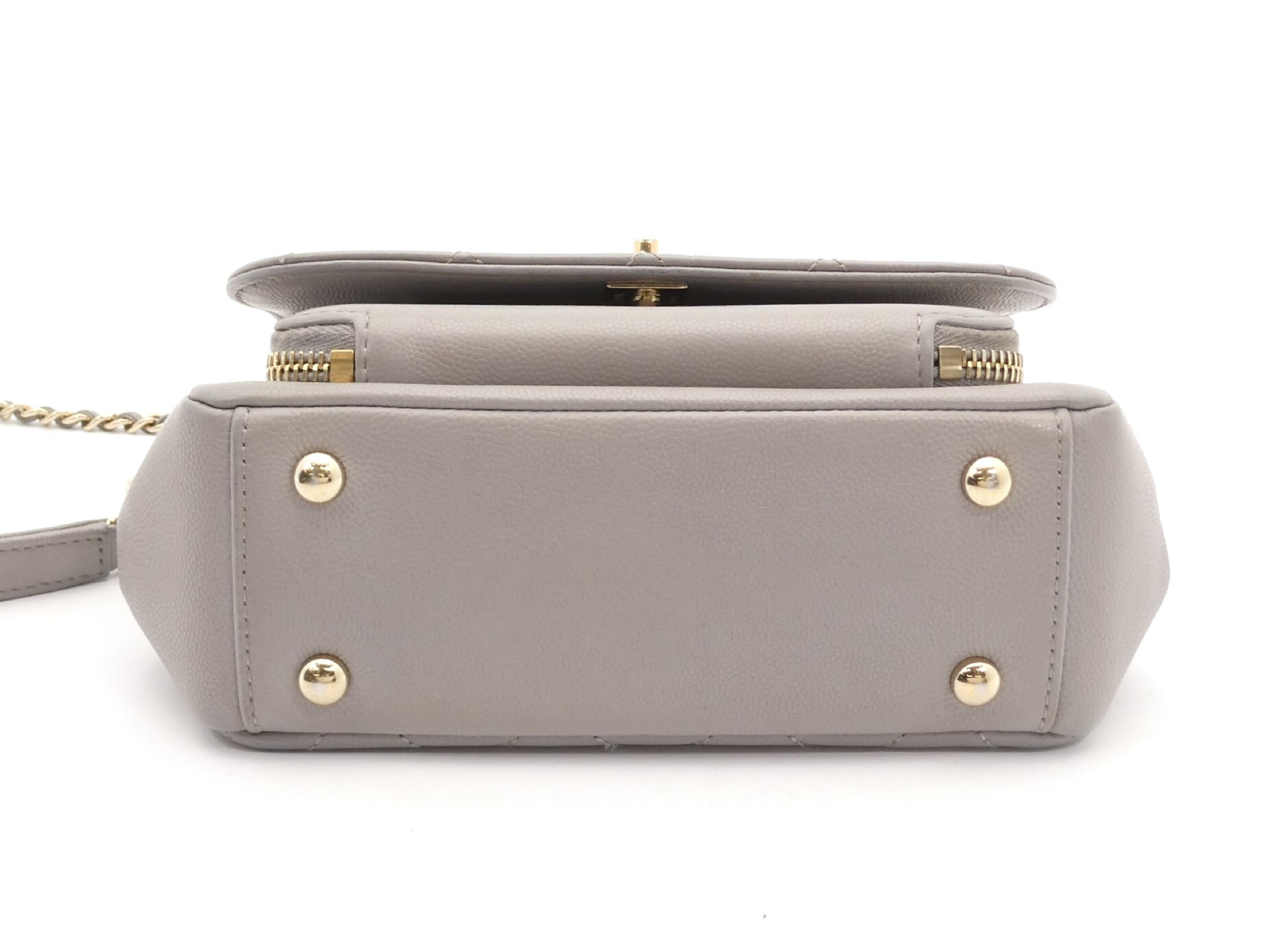 Matelassé Caviar Skin Coco Mark Turnlock Chain 2-Way Handbag — view 5