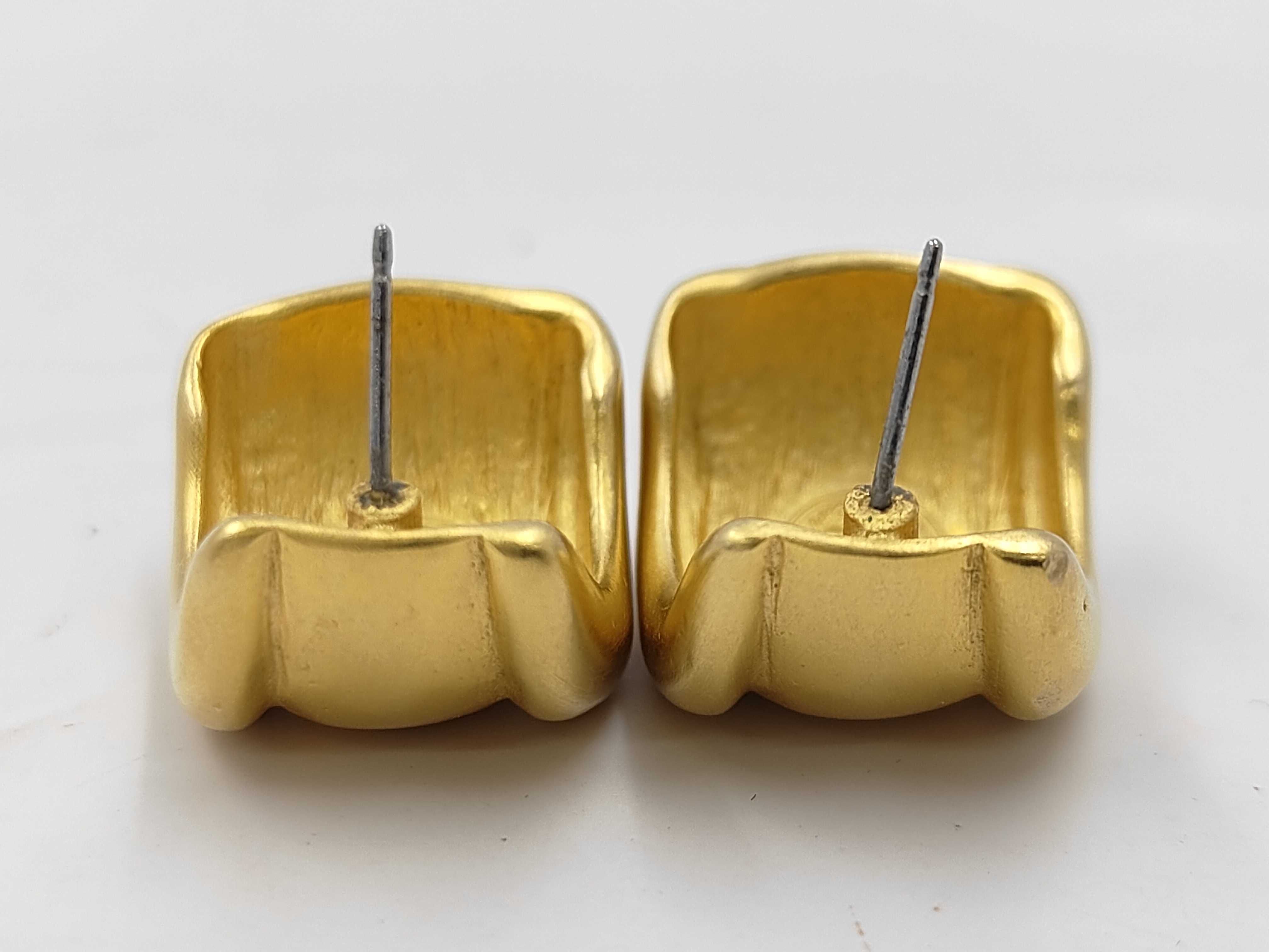 4G Logo GP Earrings — view 4