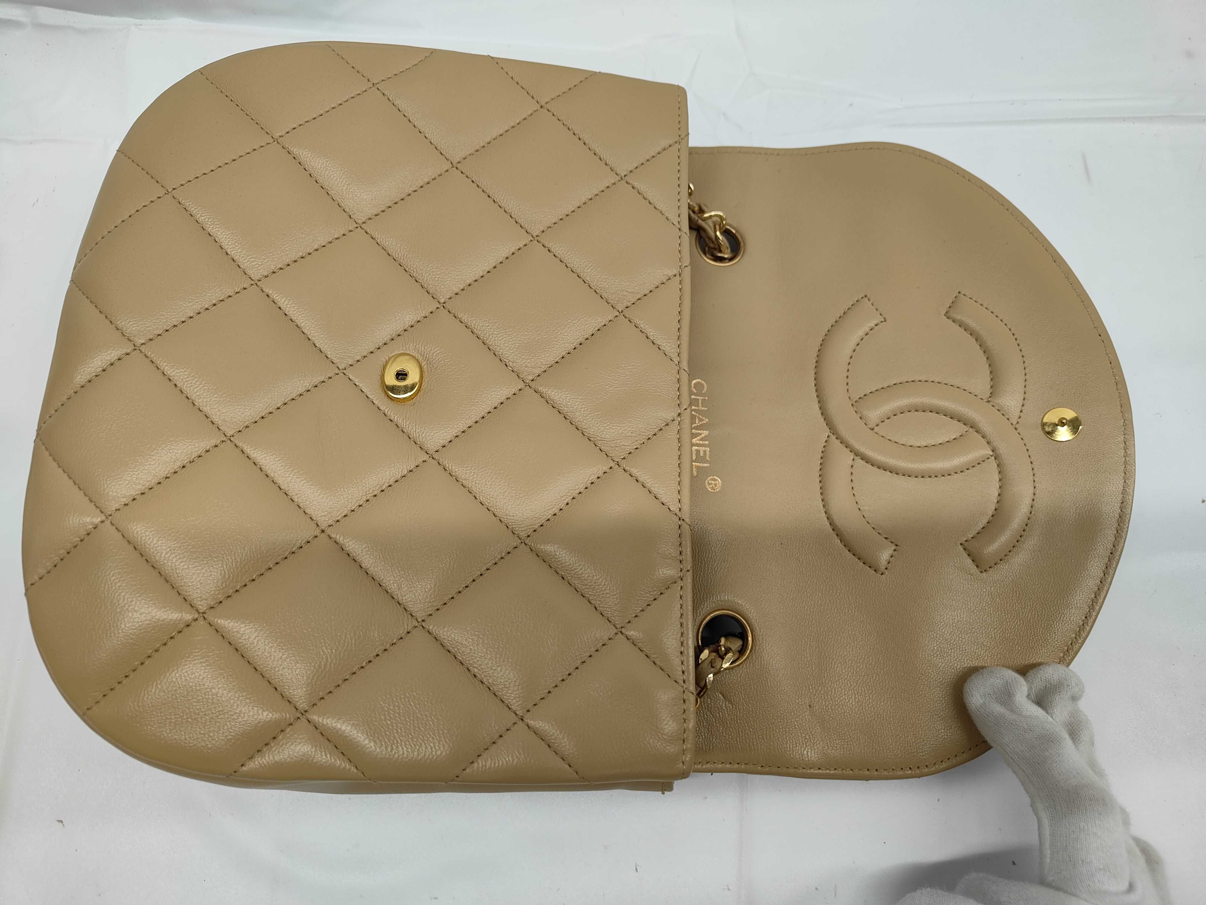 Matelassé Coco Mark Chain Shoulder Bag, Beige Shoulder Bag — view 5