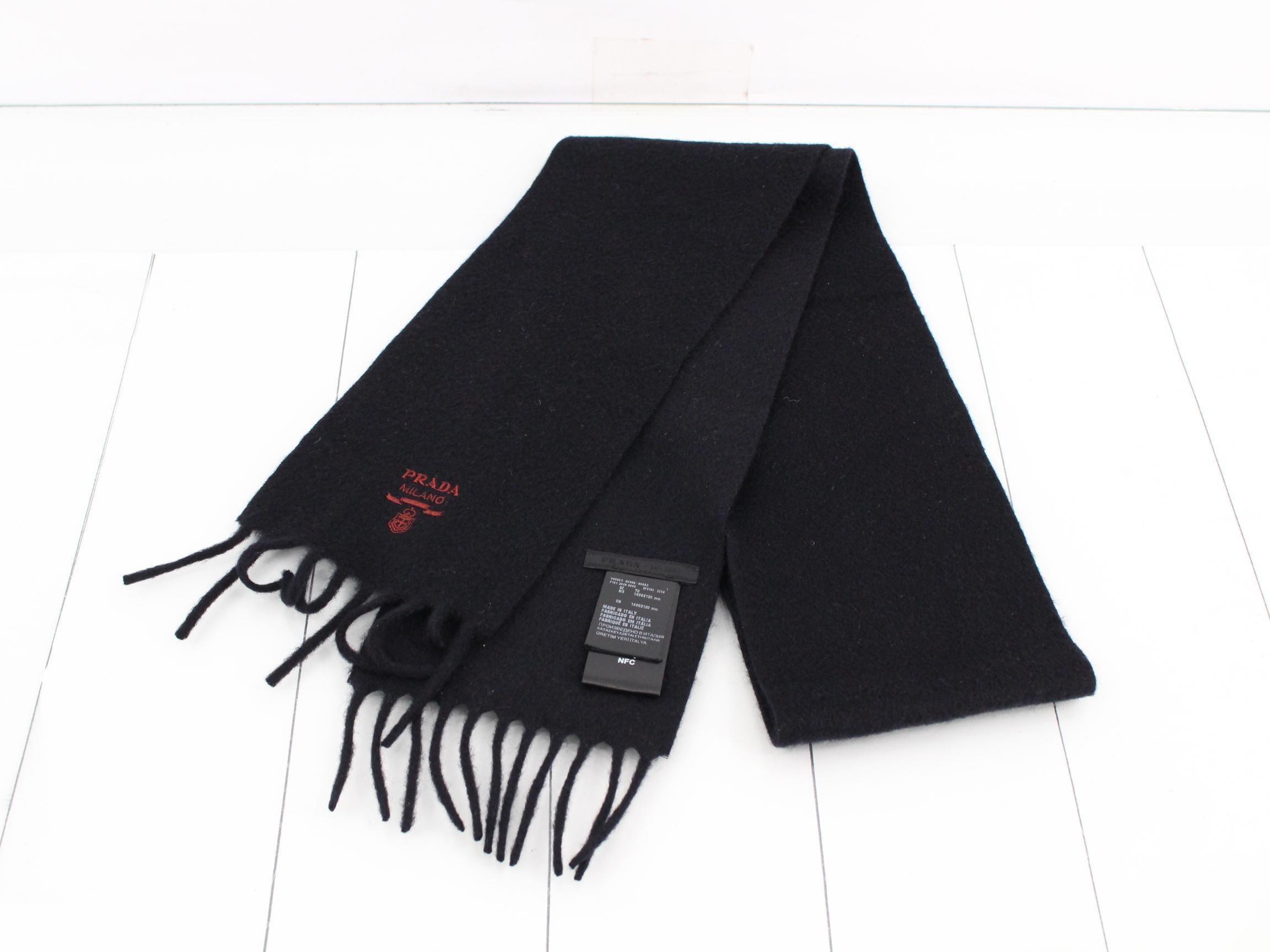 Cashmere scarf, black, with label, RFID protected. — view 2