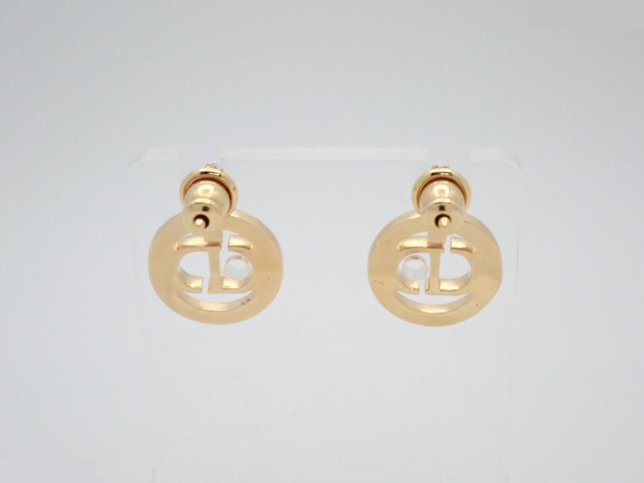 Gold earrings — view 2