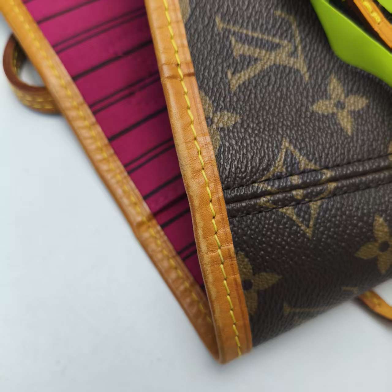 【*Shipped from: China*】LOUIS VUITTON PU Handbag — view 8