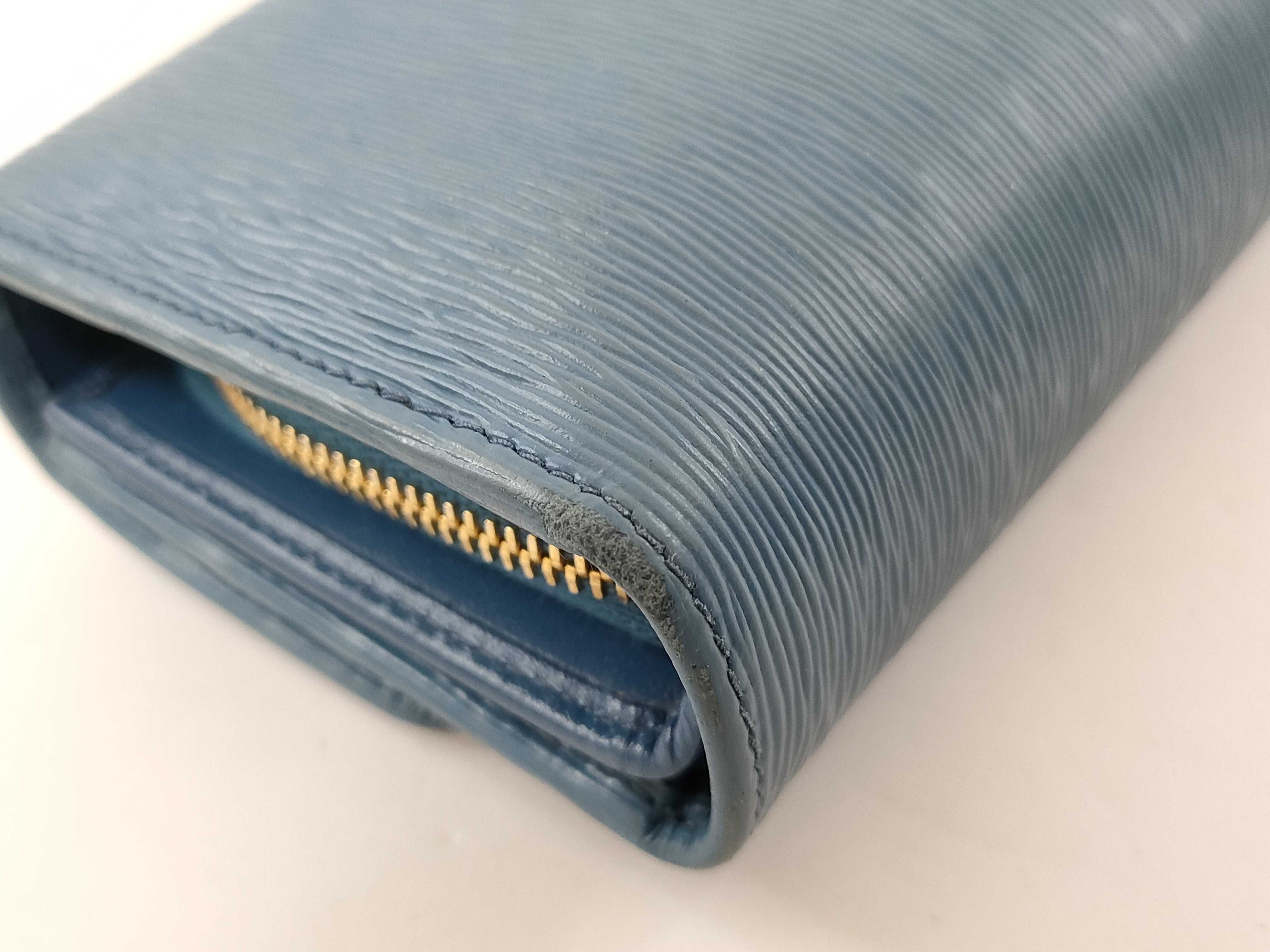 wallet — view 6