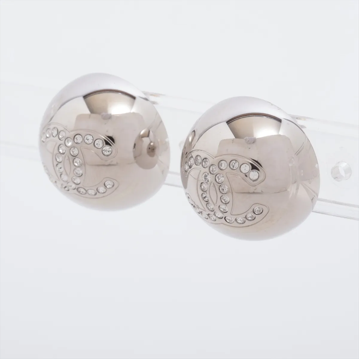 Coco Mark B26C Earrings (Pair) Metal x Rhinestone Silver — view 3