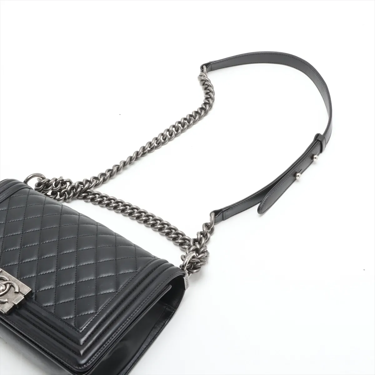 Boy Chanel 25 Lambskin Chain Shoulder Bag Black Gunmetal Hardware 19276194 19th Series A67086 — view 5