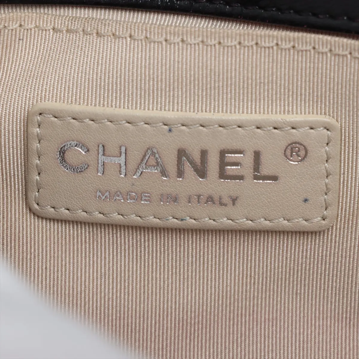 Boy Chanel 25 Lambskin Chain Shoulder Bag Black Gunmetal Hardware 19276194 19th Series A67086 — view 8