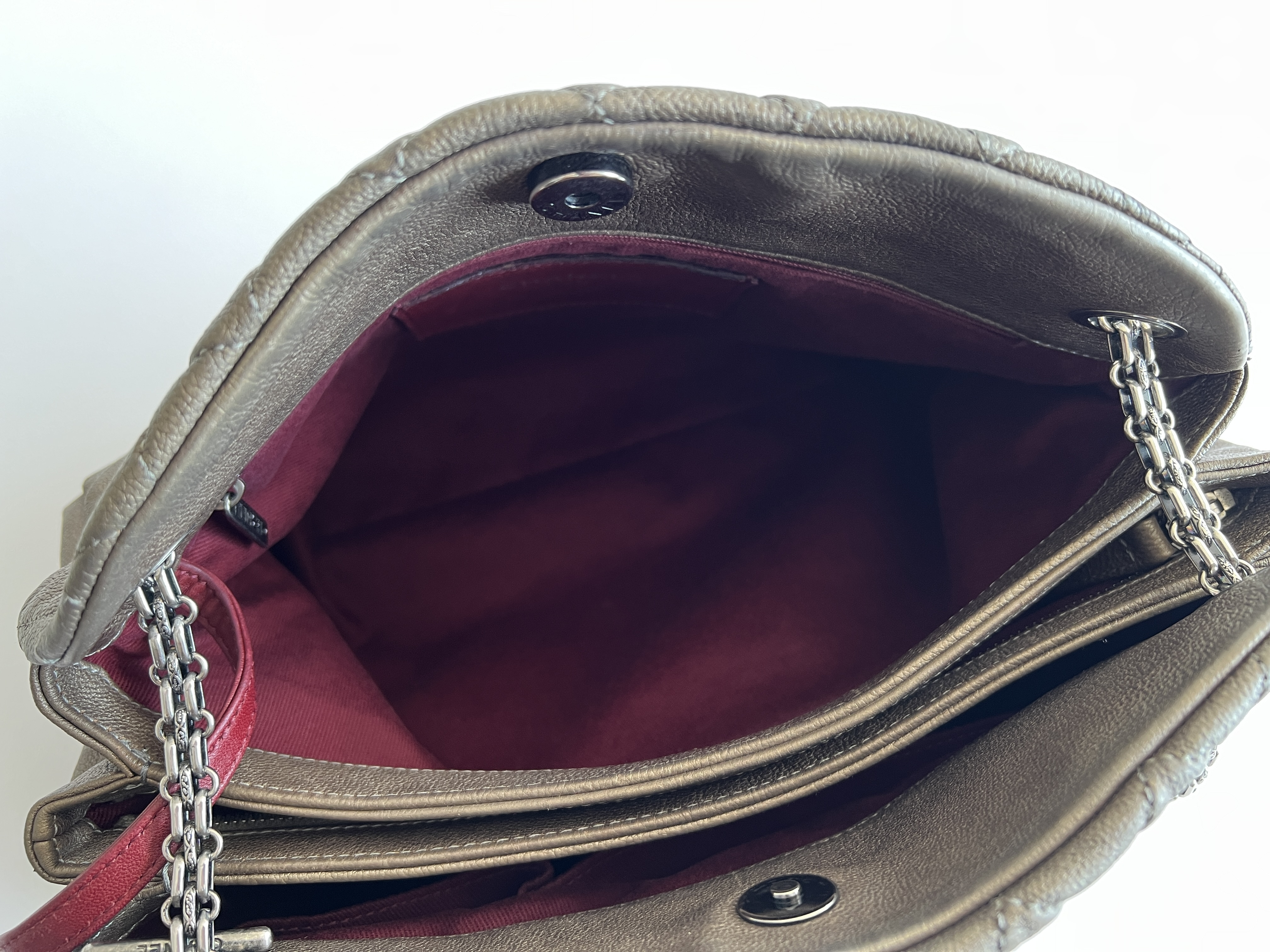 Matelassé Coco Mark Charm Bowling Caviar Leather Chain Shoulder Bag Tote Bag (Serial Number 14) — view 5