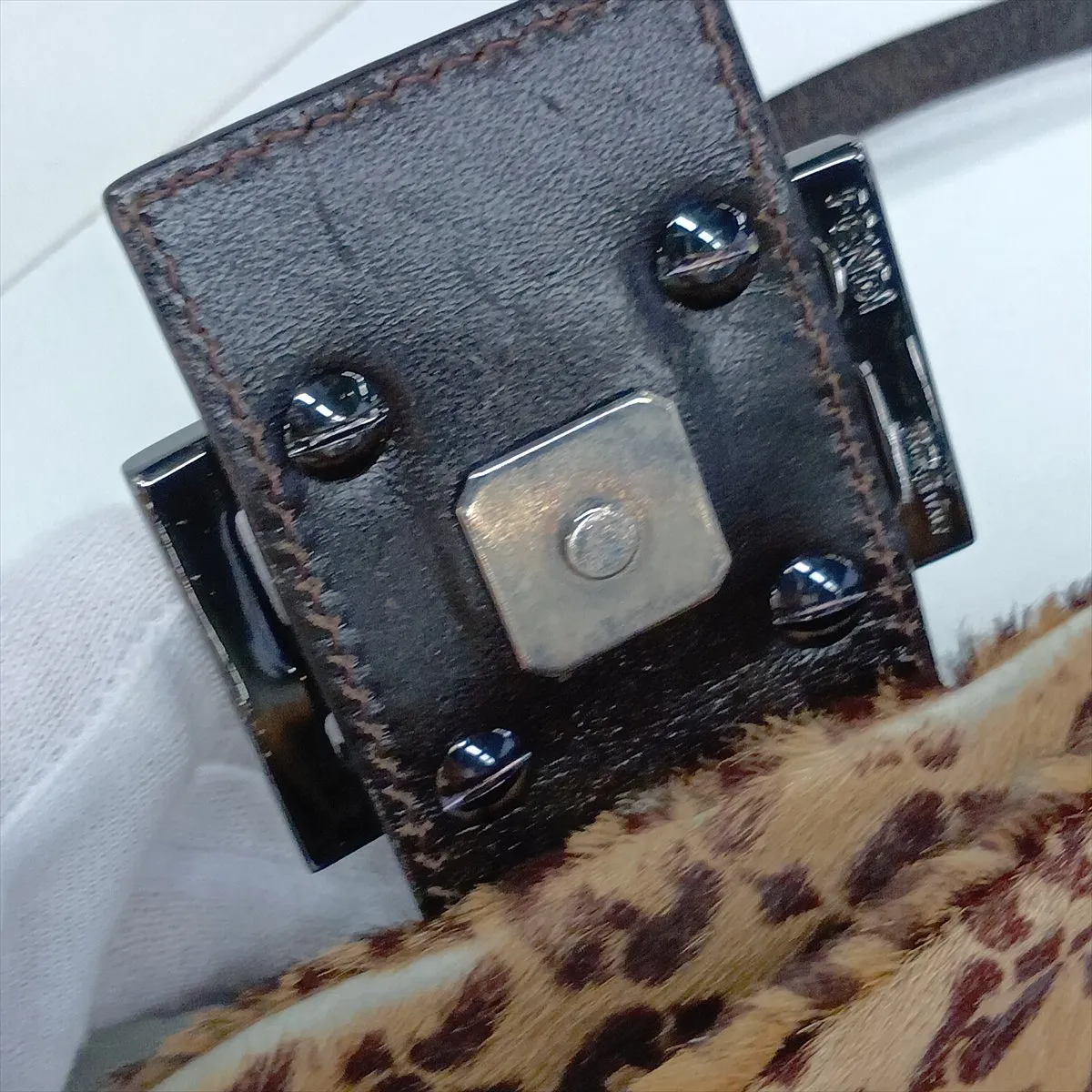 calfskin and leather shoulder bag, brown — view 11