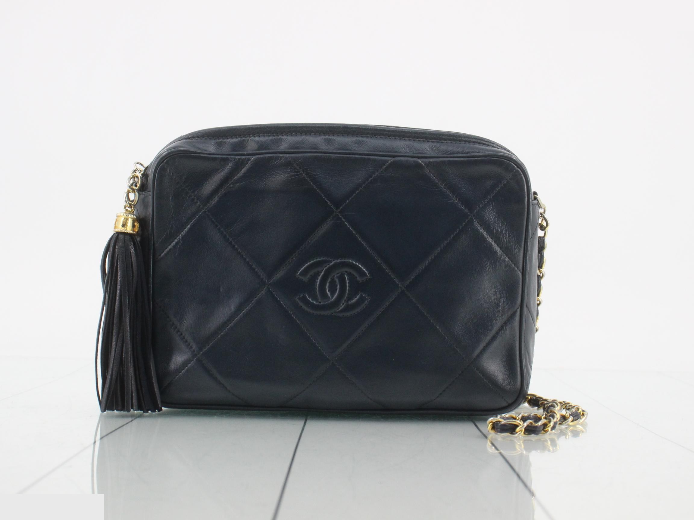 Chain shoulder bag