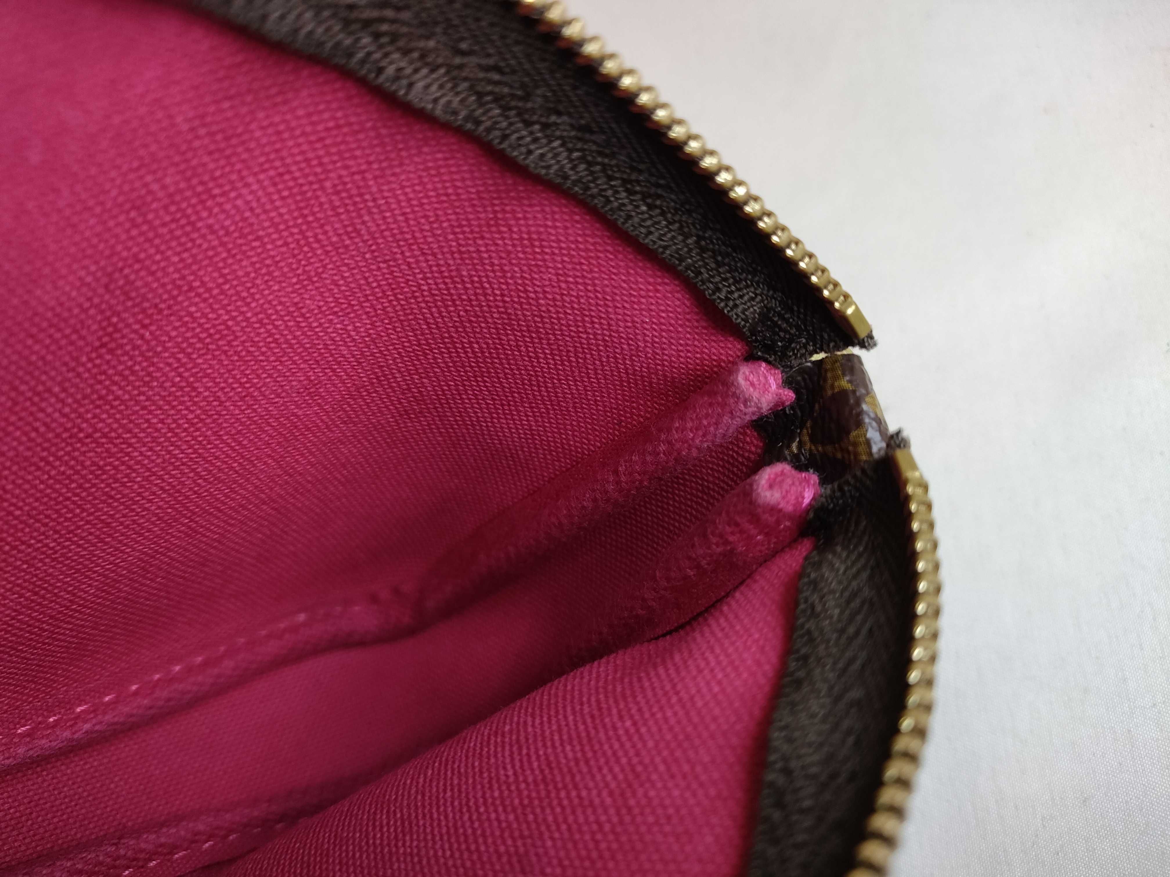 Monogram Louis Vuitton M68490 Mini Pochette Accessoires Vivienne Gondola 2019AW Monogram Handbag — view 9