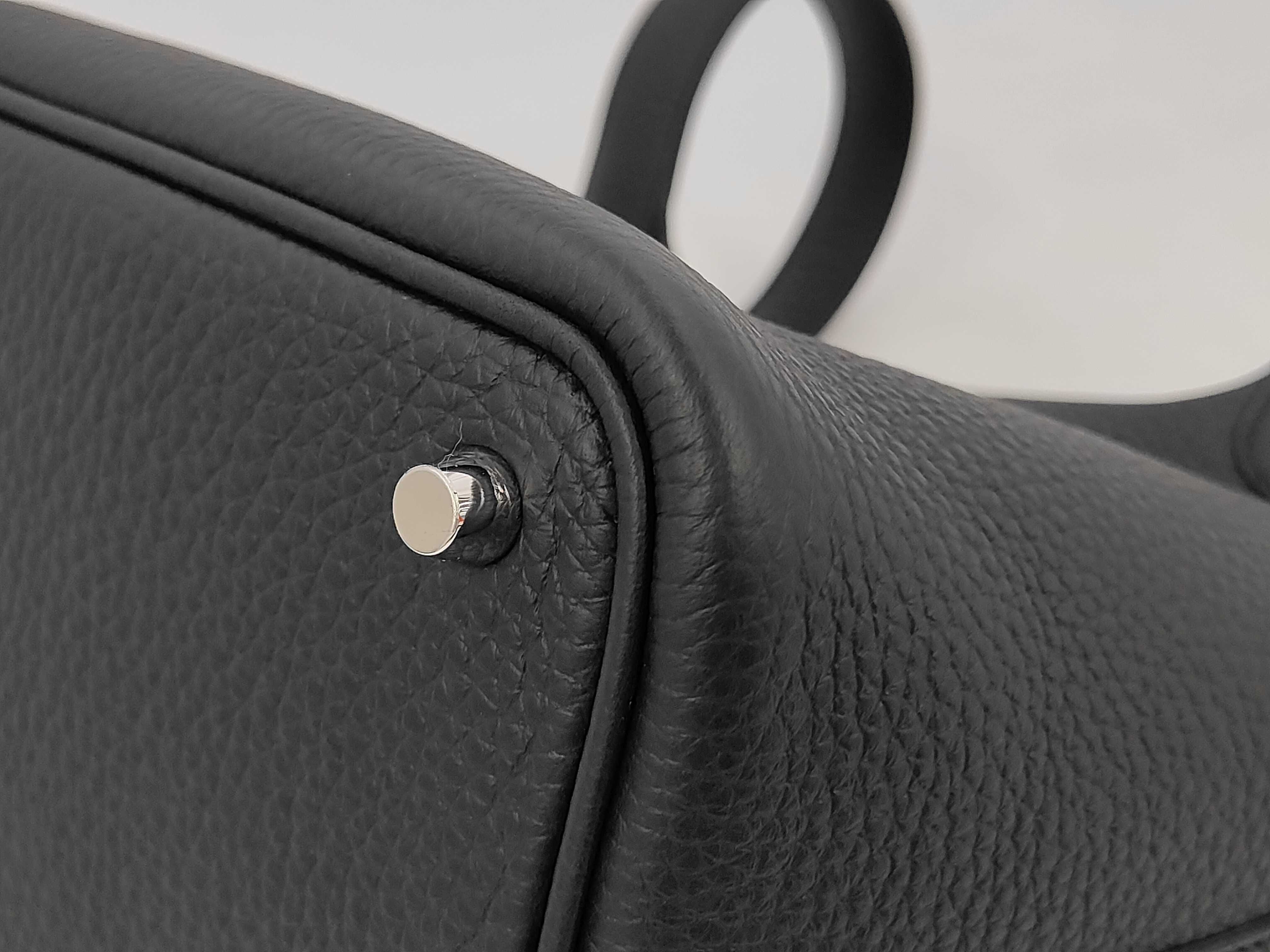 Picotin Lock 18 Black Taurillon Clemence Leather Silver Hardware G Stamp Handbag — view 3
