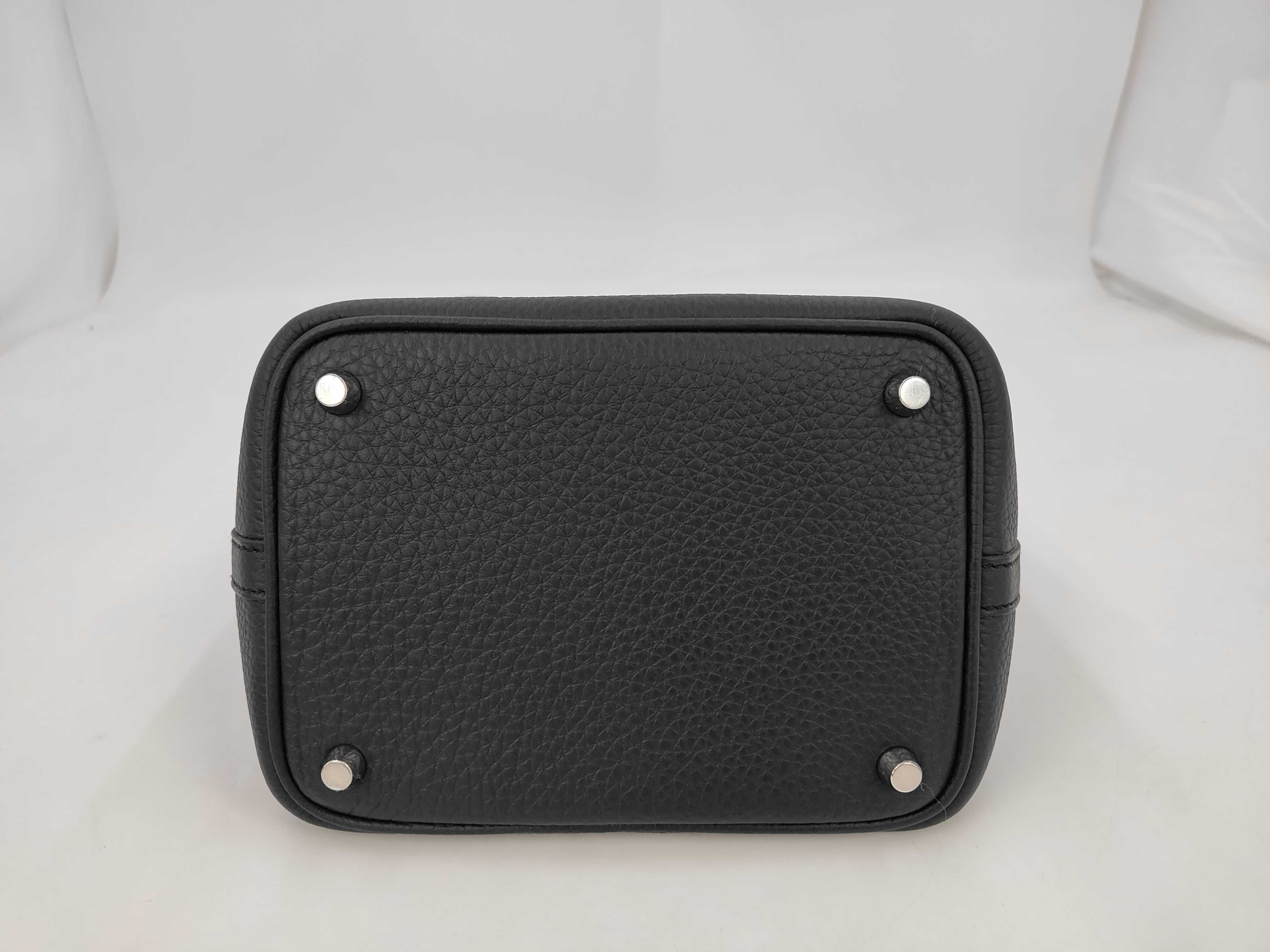 Picotin Lock 18 Black Taurillon Clemence Leather Silver Hardware G Stamp Handbag — view 4