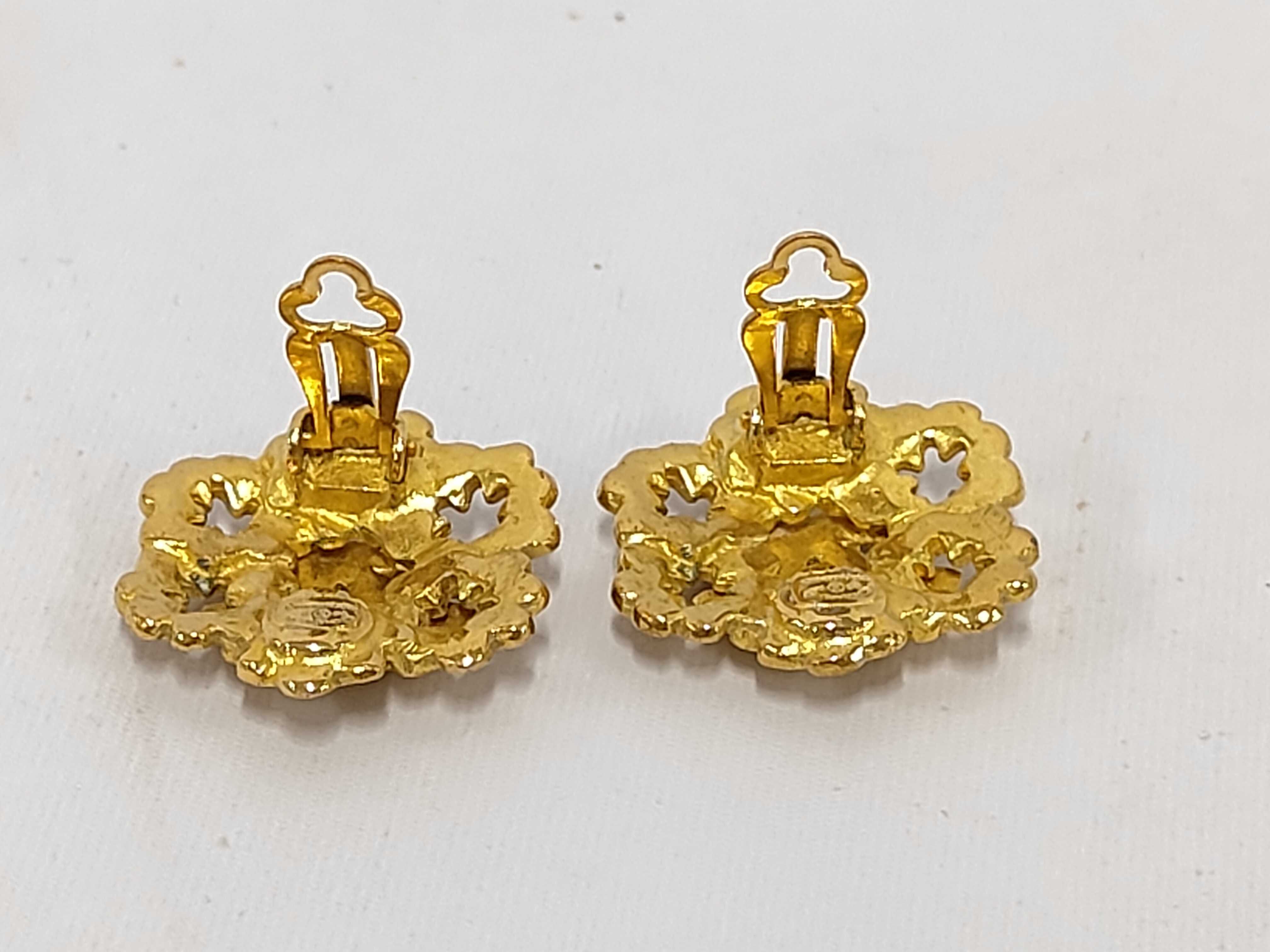 GP Gold 96P Coco Mark Earrings — view 3