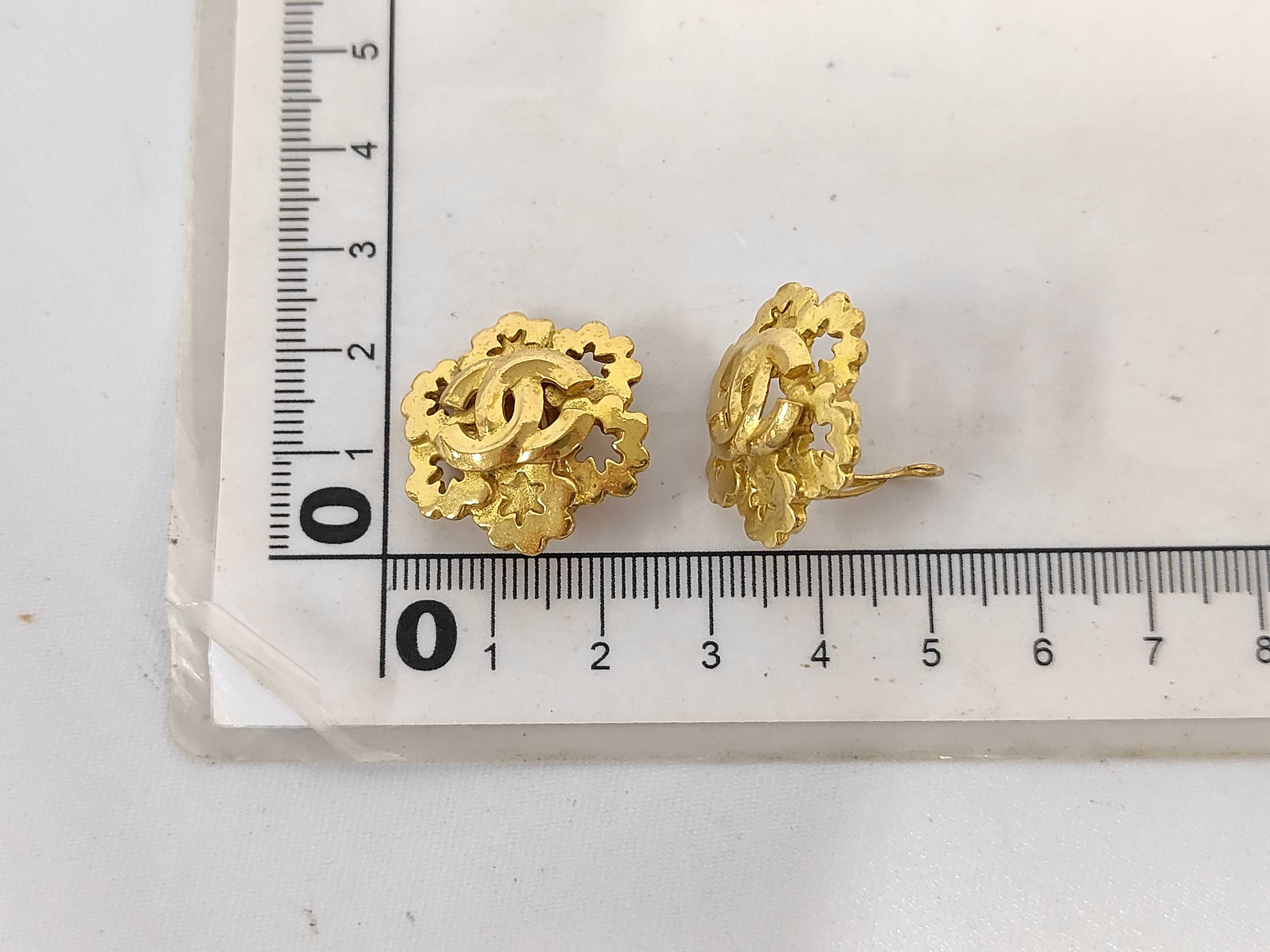 GP Gold 96P Coco Mark Earrings — view 6