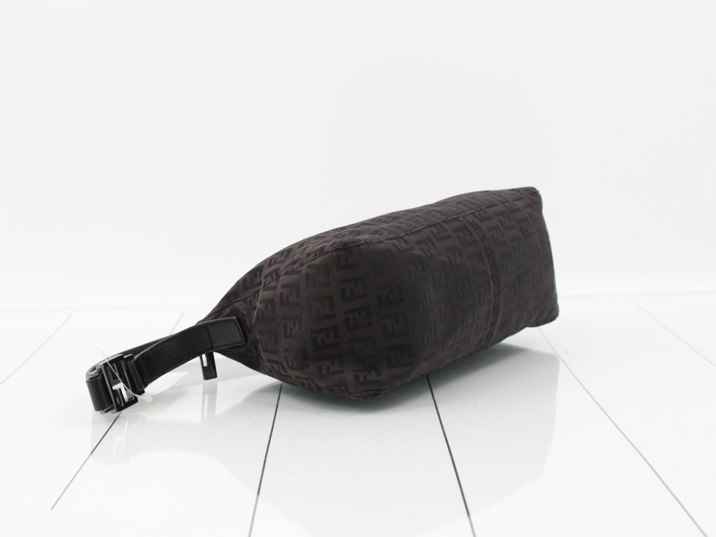Zucchino Shoulder Bag, Canvas/Leather, Brown — view 5