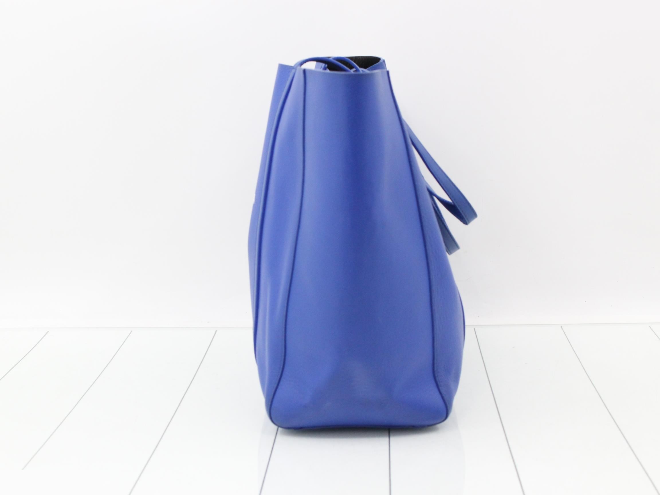 Everyday Leather Tote Bag, Blue — view 3