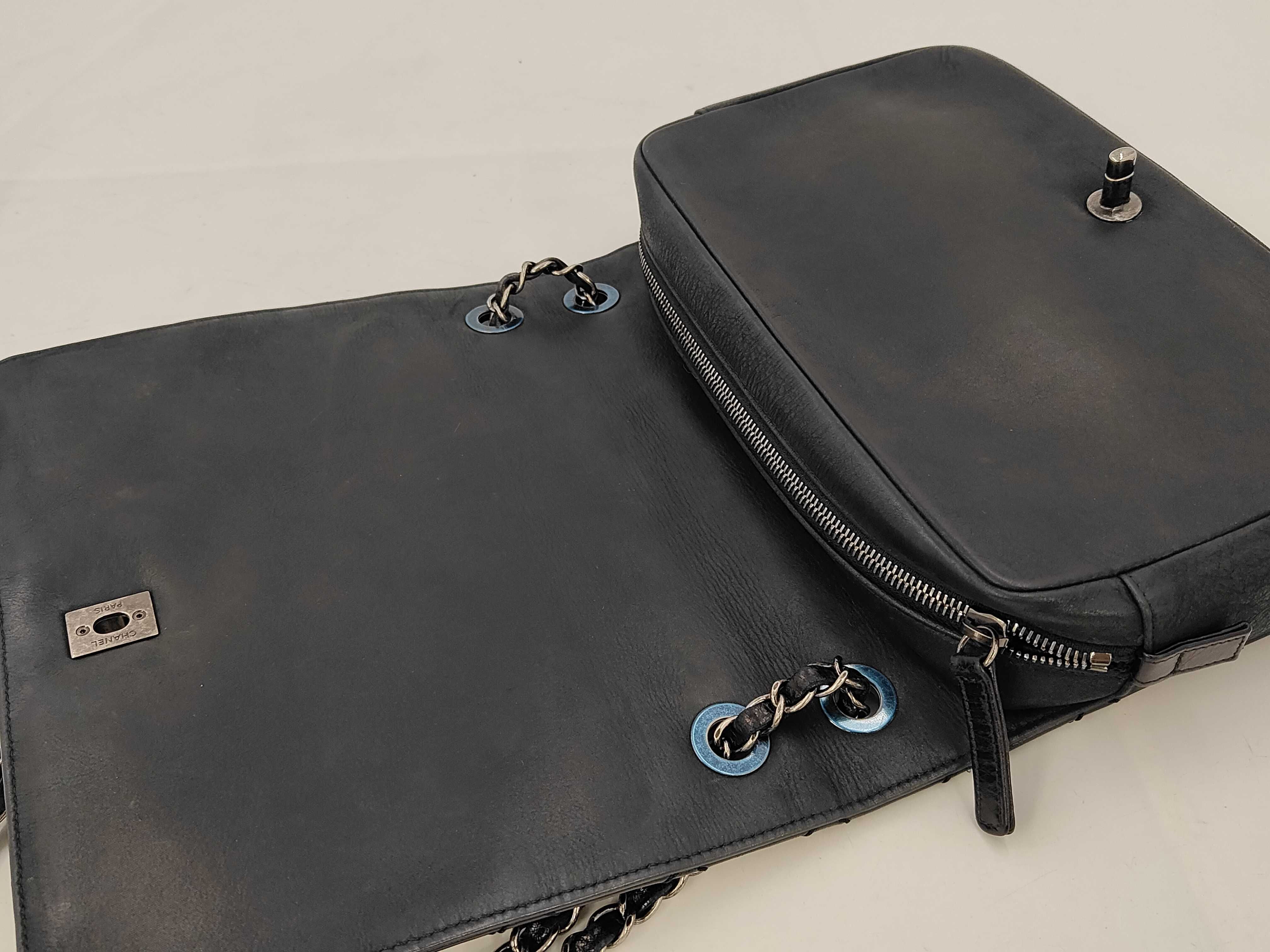 Matelassé Chain Shoulder Bag — view 6