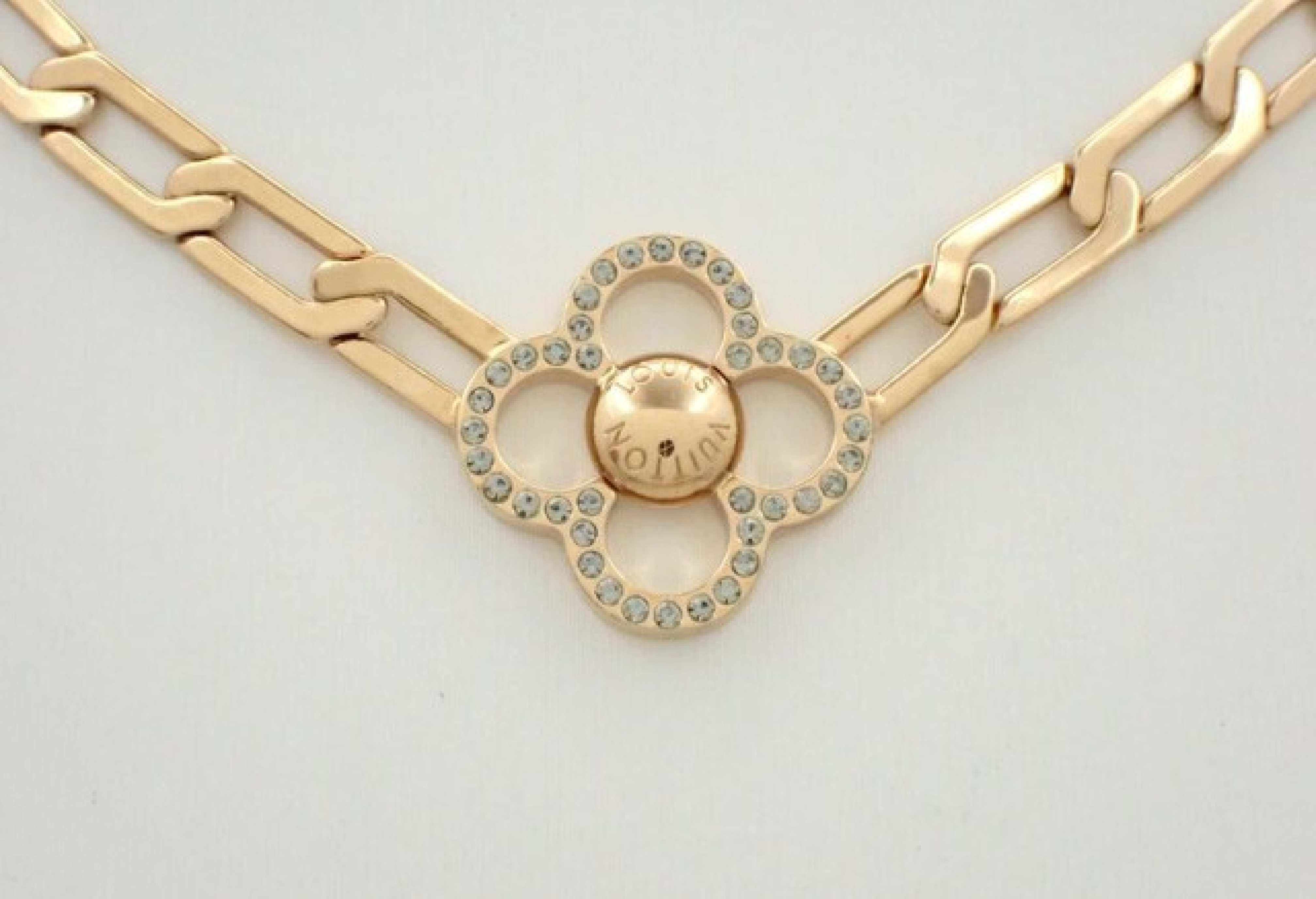 necklace — view 2
