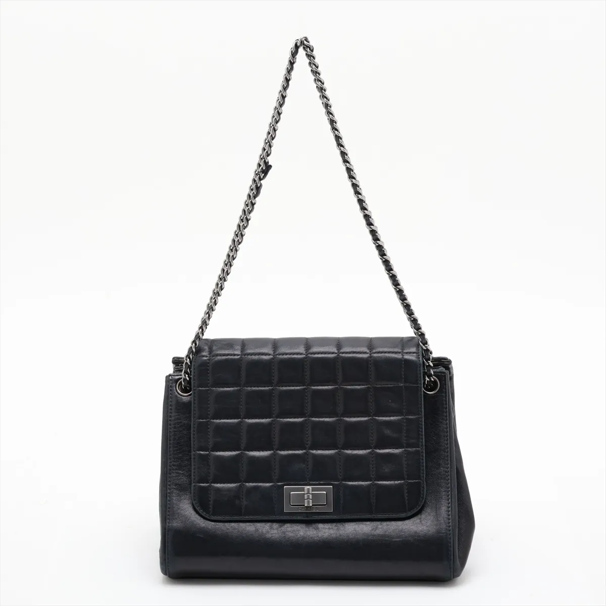 2.55 Lambskin Chain Shoulder Bag, Chocolate Bar pattern, Navy, Silver Hardware, 6299593, Serial Number 6-series, Handle repaired by an aftermarket company.