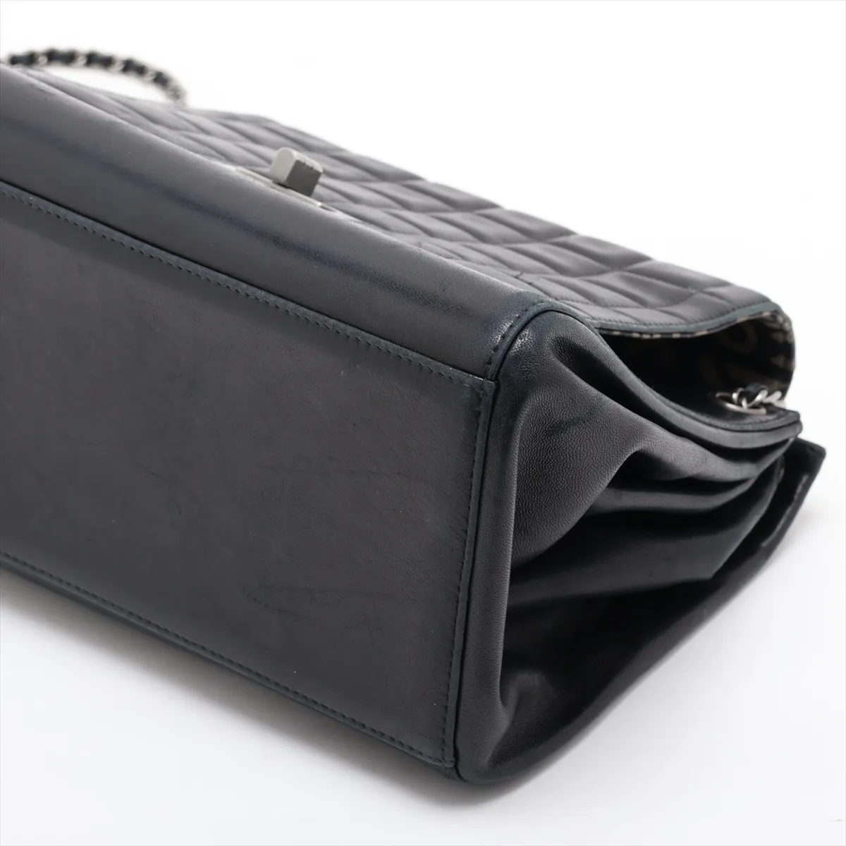 2.55 Lambskin Chain Shoulder Bag, Chocolate Bar pattern, Navy, Silver Hardware, 6299593, Serial Number 6-series, Handle repaired by an aftermarket company. — view 3