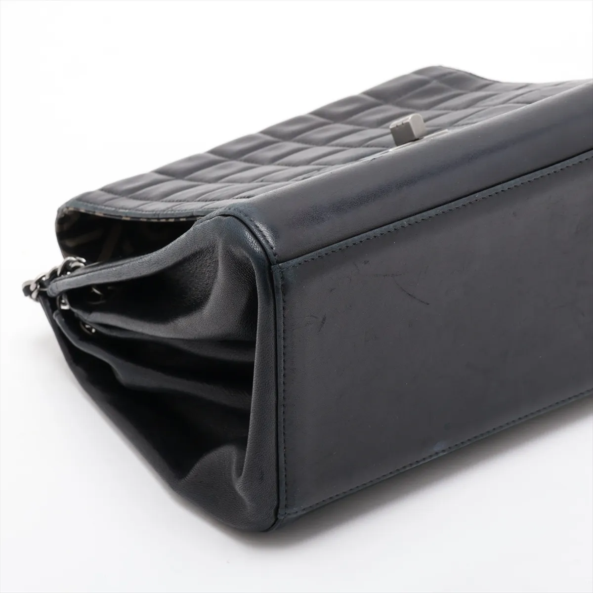 2.55 Lambskin Chain Shoulder Bag, Chocolate Bar pattern, Navy, Silver Hardware, 6299593, Serial Number 6-series, Handle repaired by an aftermarket company. — view 4