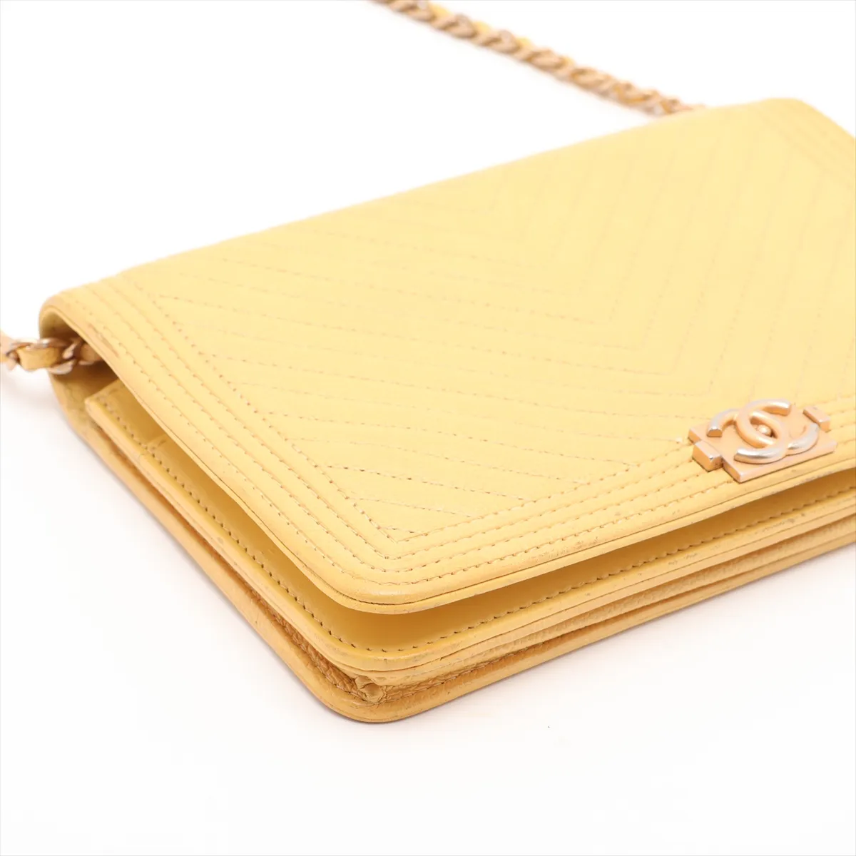 Boy Chanel Caviar Skin Chain Wallet, V-stitch Chevron, Yellow, Gold Hardware, 25010659, Serial Number 25 — view 4